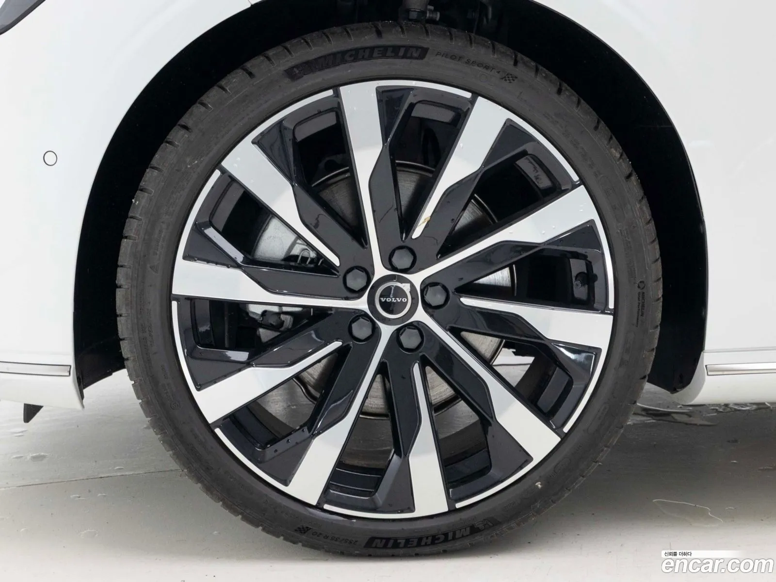 Volvo S90 2025 — 9