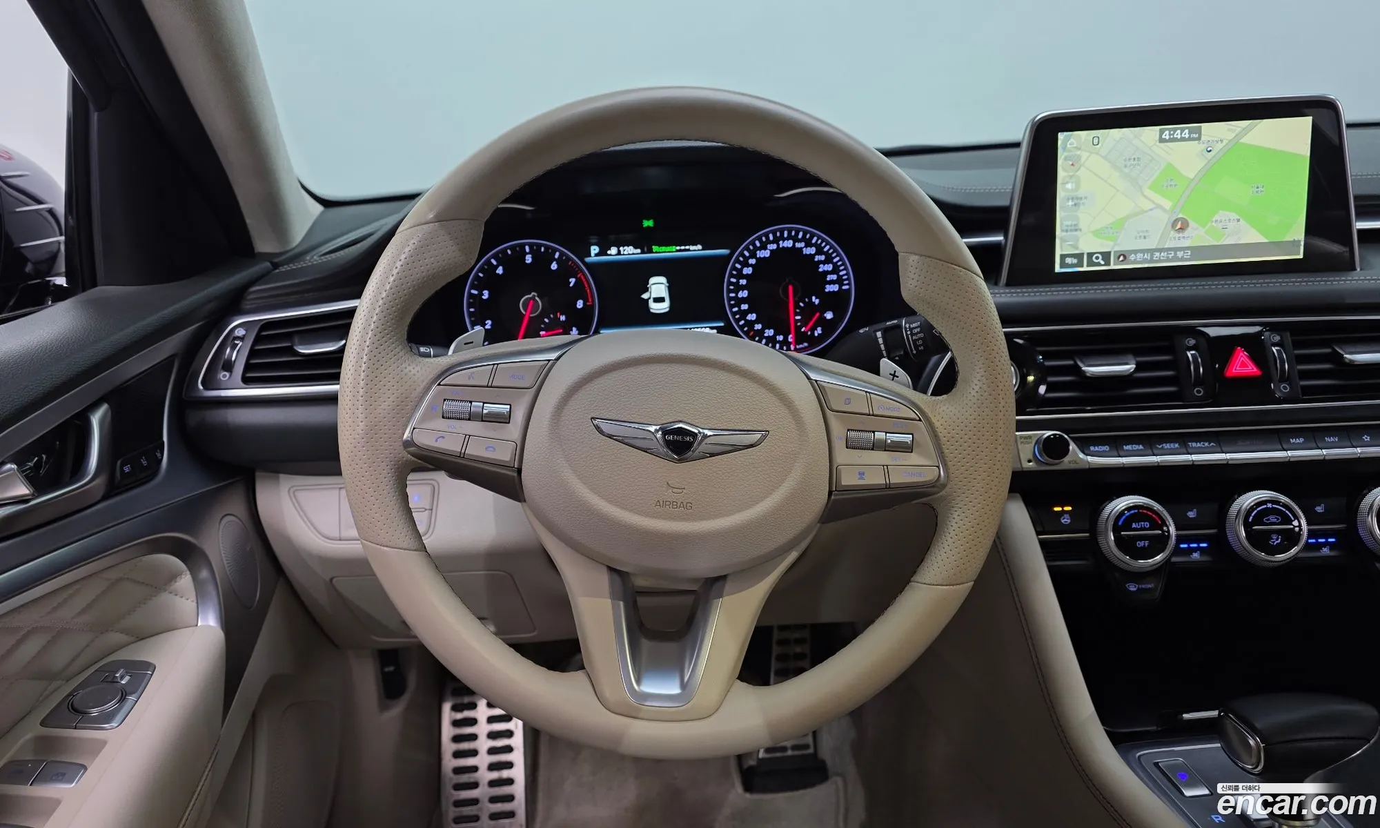 Genesis G70 2017 — 25