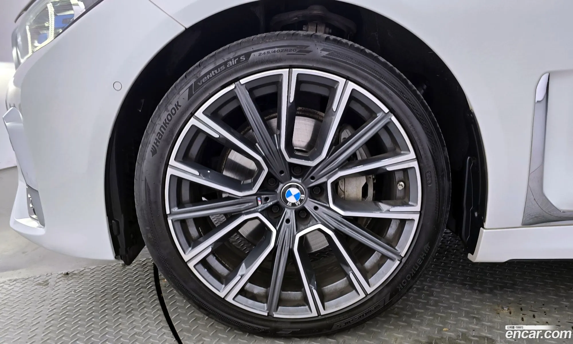BMW 7 Series 2021 — 7