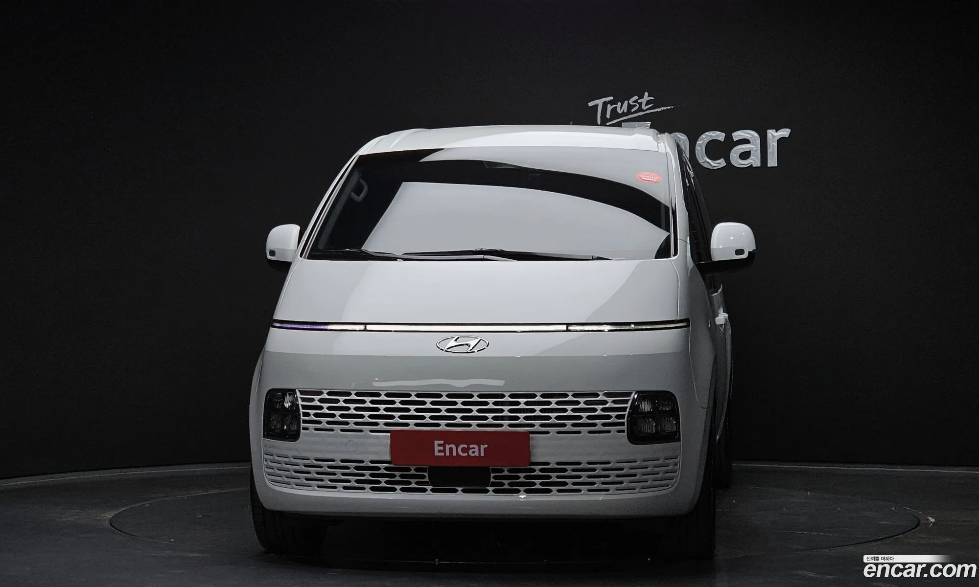 Hyundai Staria 2021 — 28