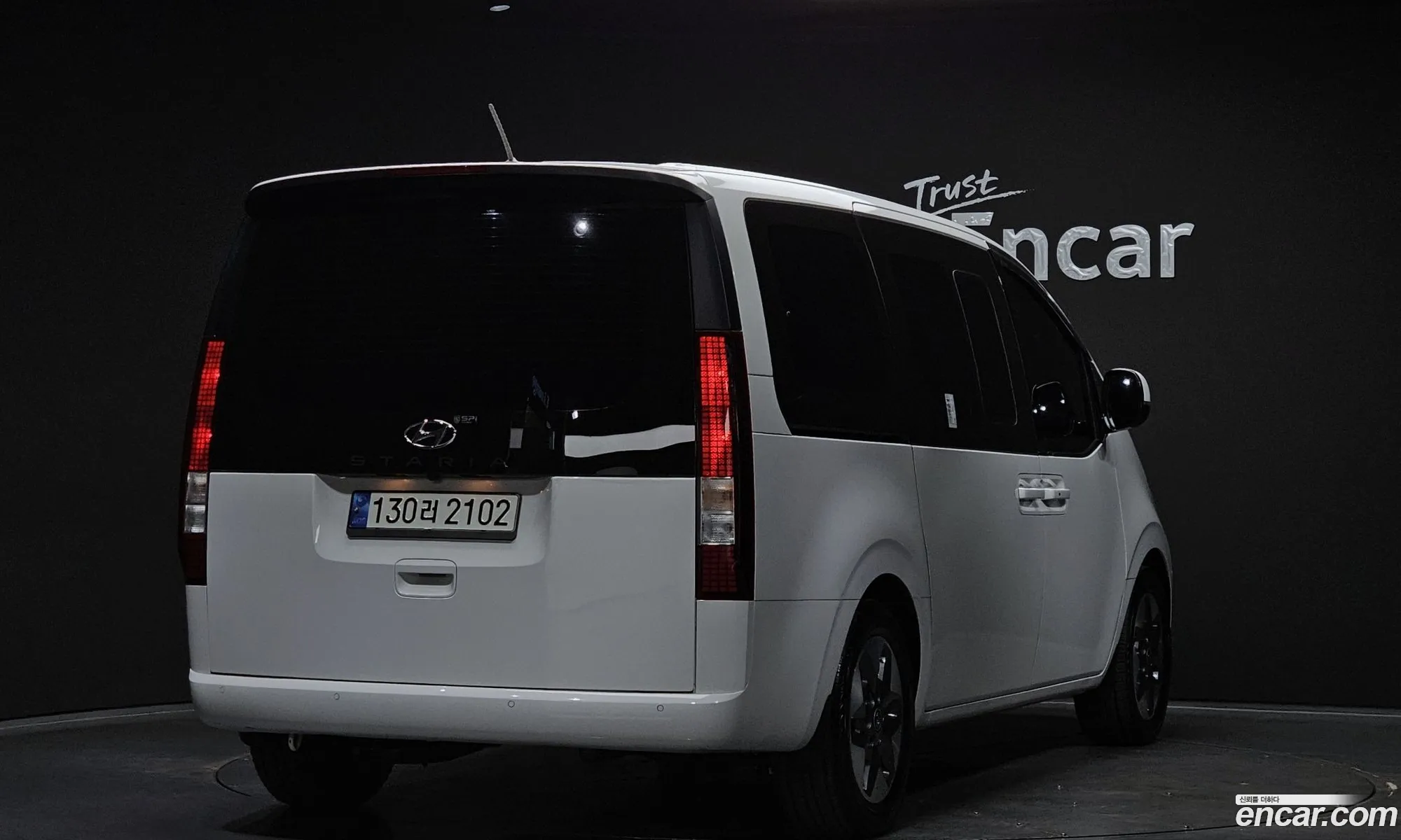 Hyundai Staria 2021 — 11