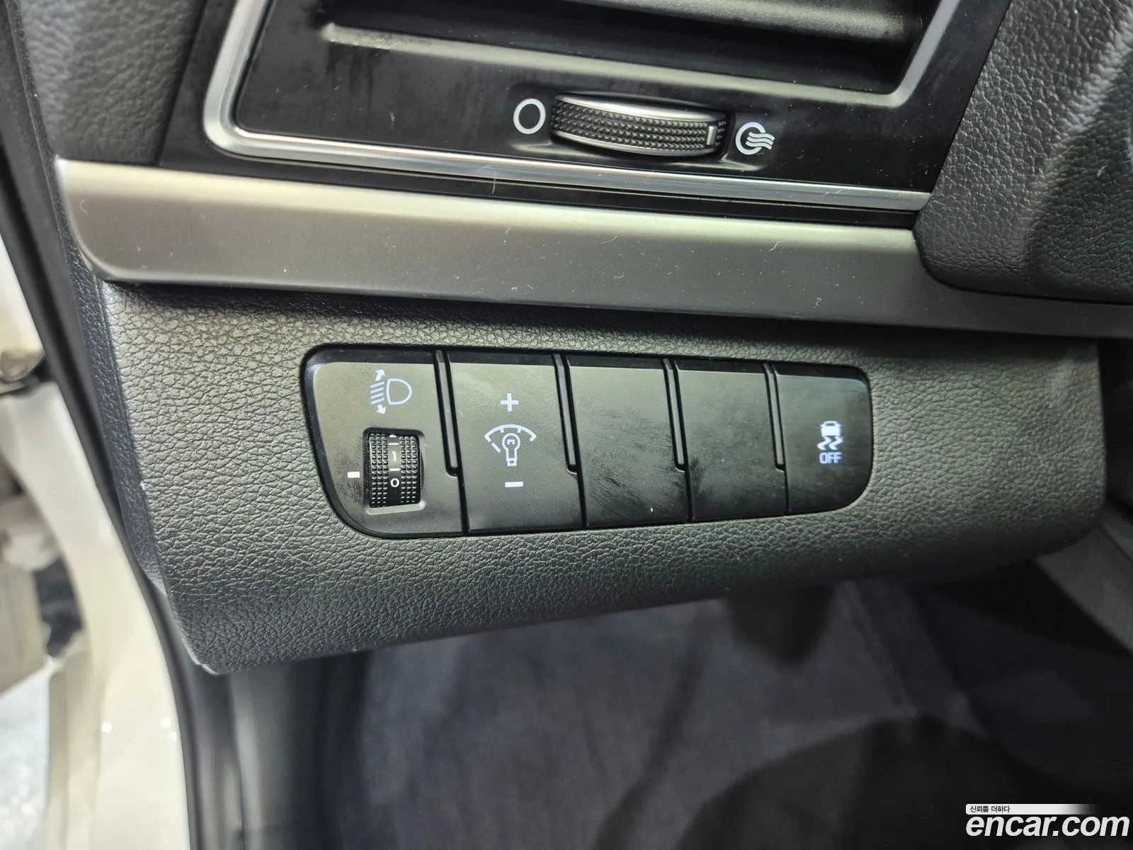Hyundai Elantra AD 2016 — 8
