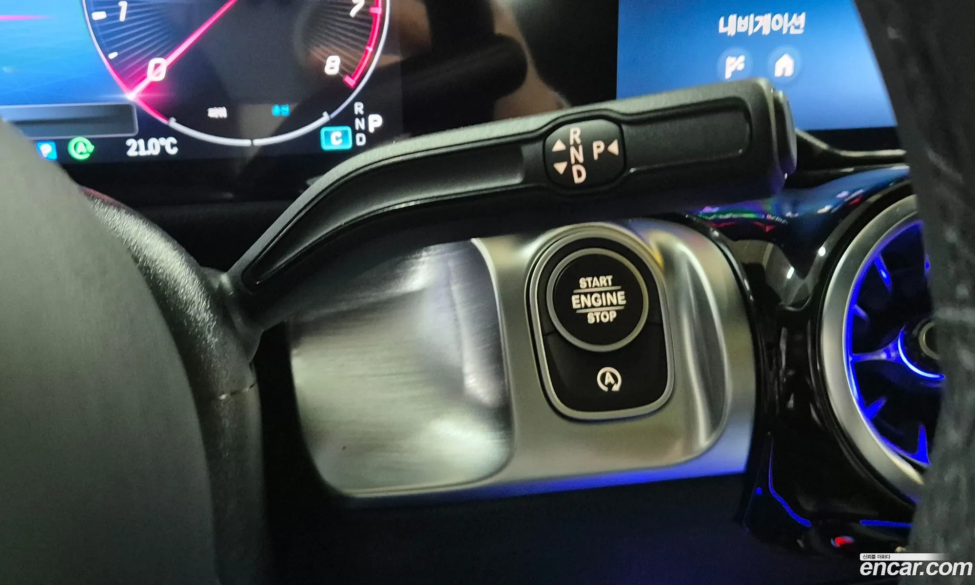 Mercedes-Benz GLB-Class X247 2025 — 15