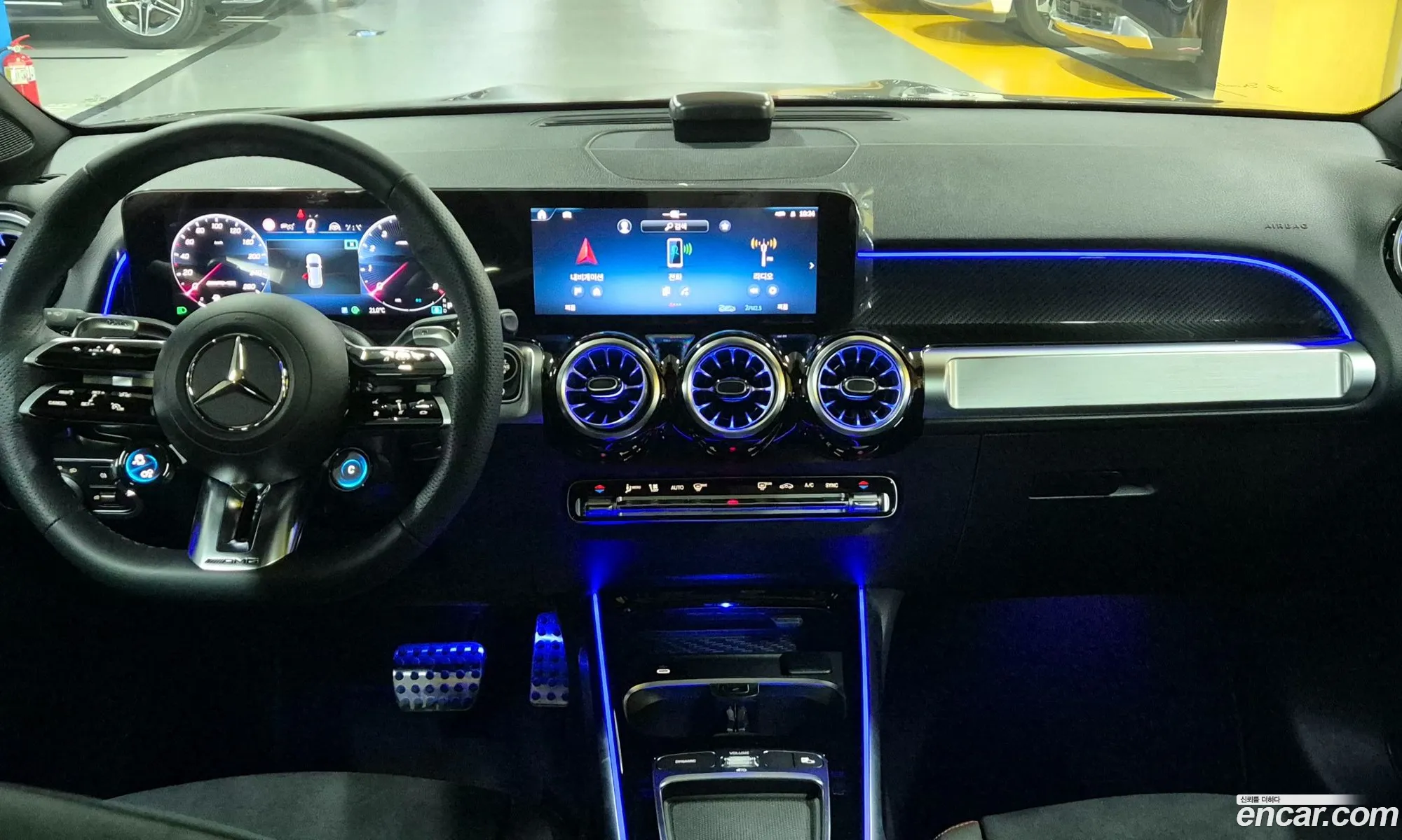 Mercedes-Benz GLB-Class X247 2025 — 8