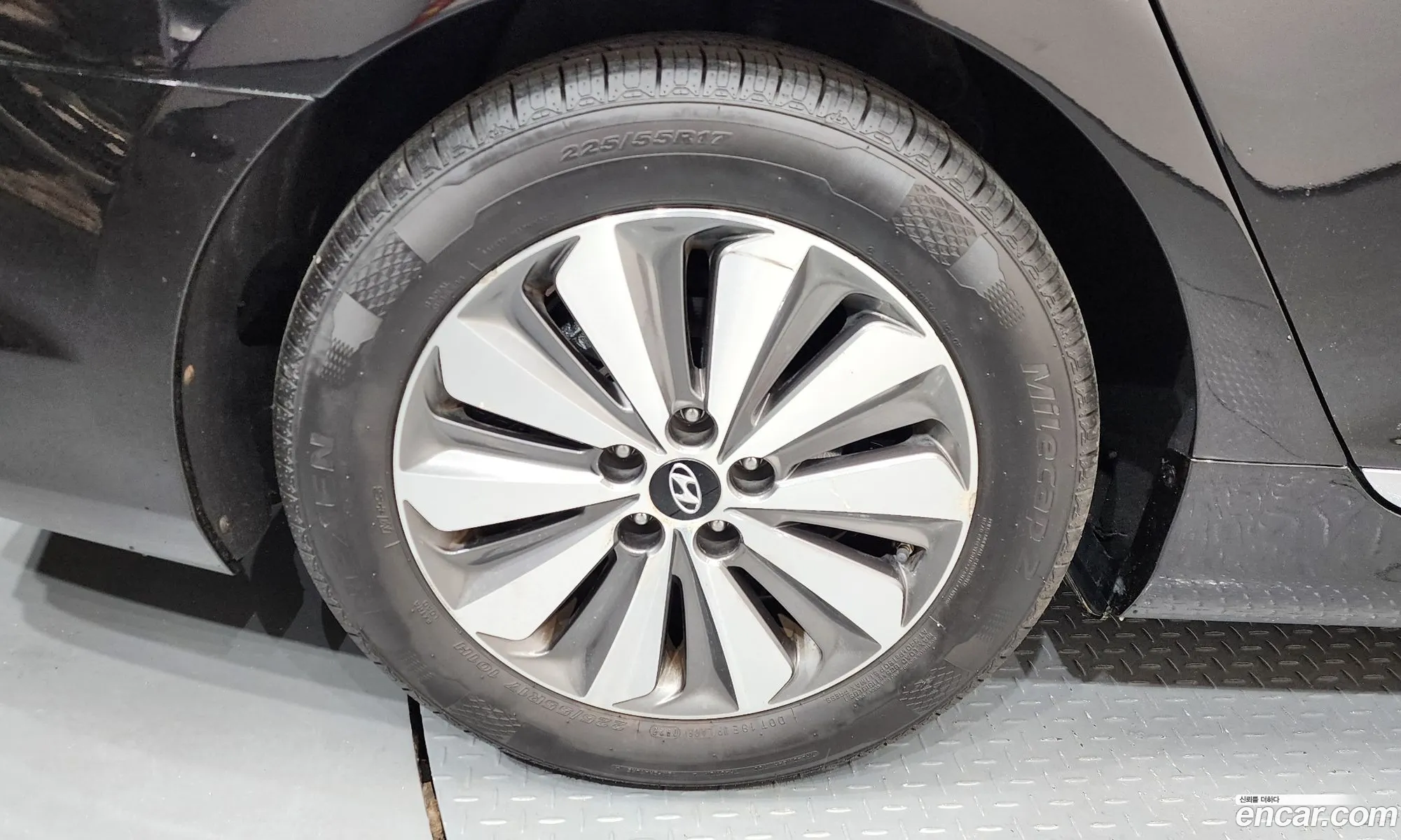 Hyundai Grandeur HG Hybrid 2016 — 13