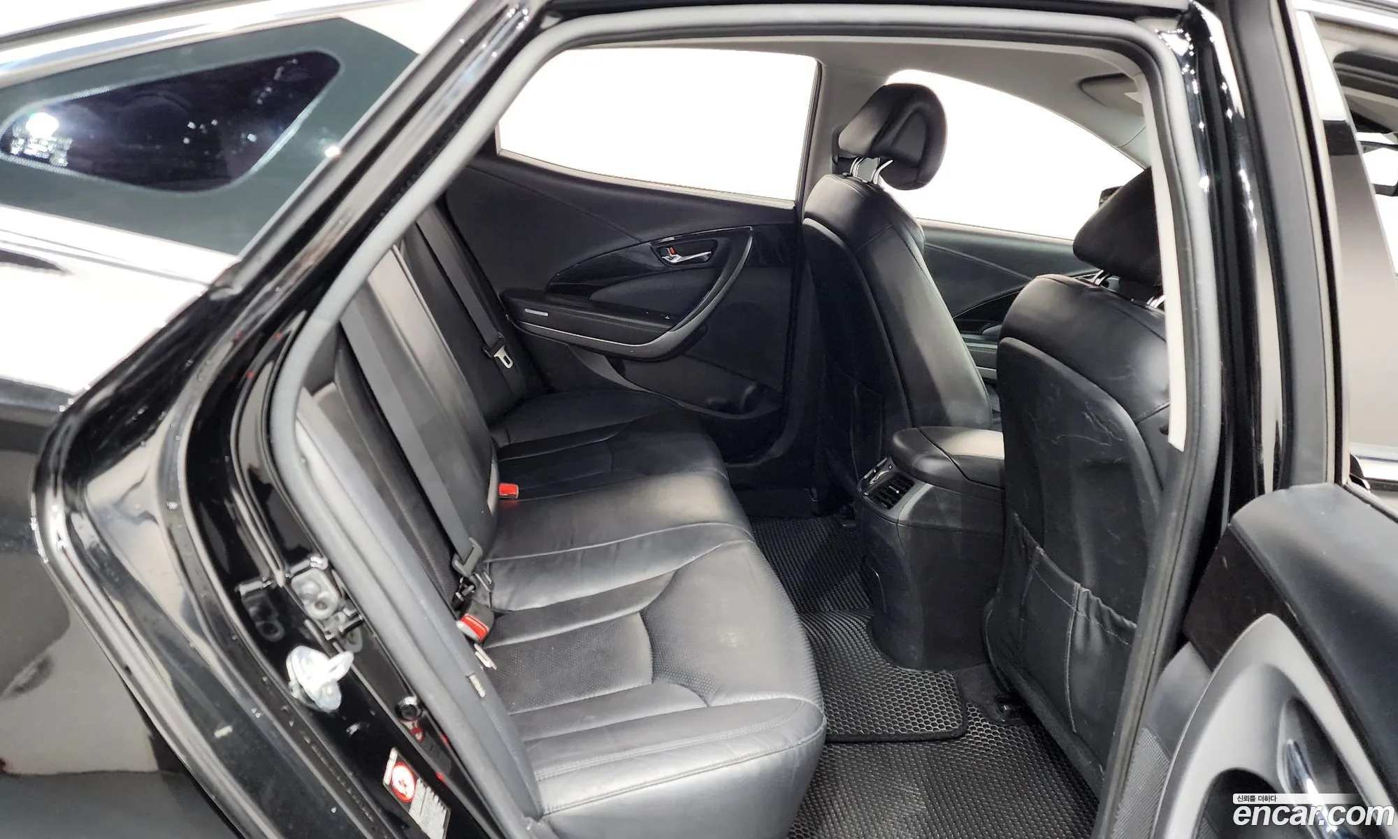 Hyundai Grandeur HG Hybrid 2016 — 17