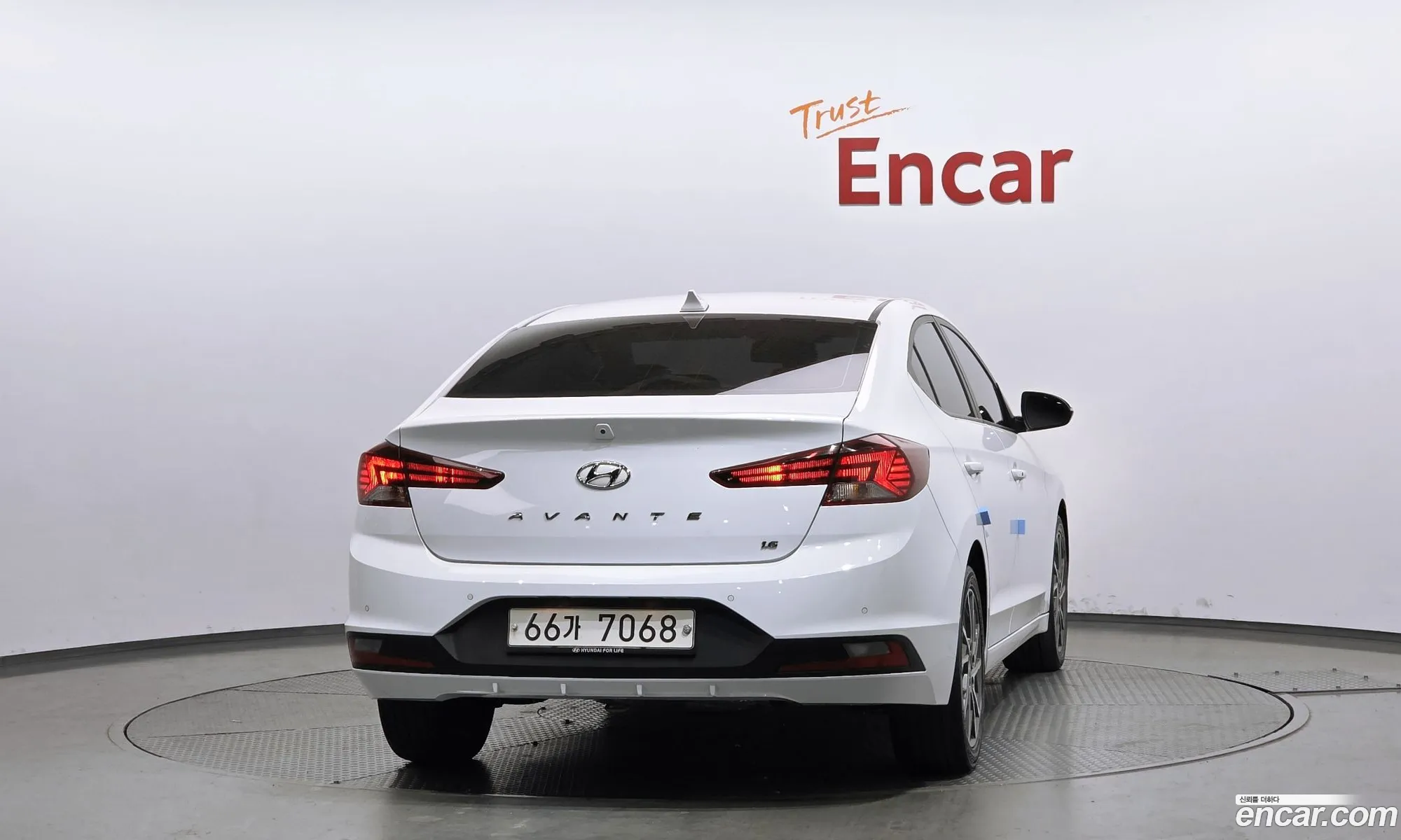 Hyundai Elantra AD 2019 — 20