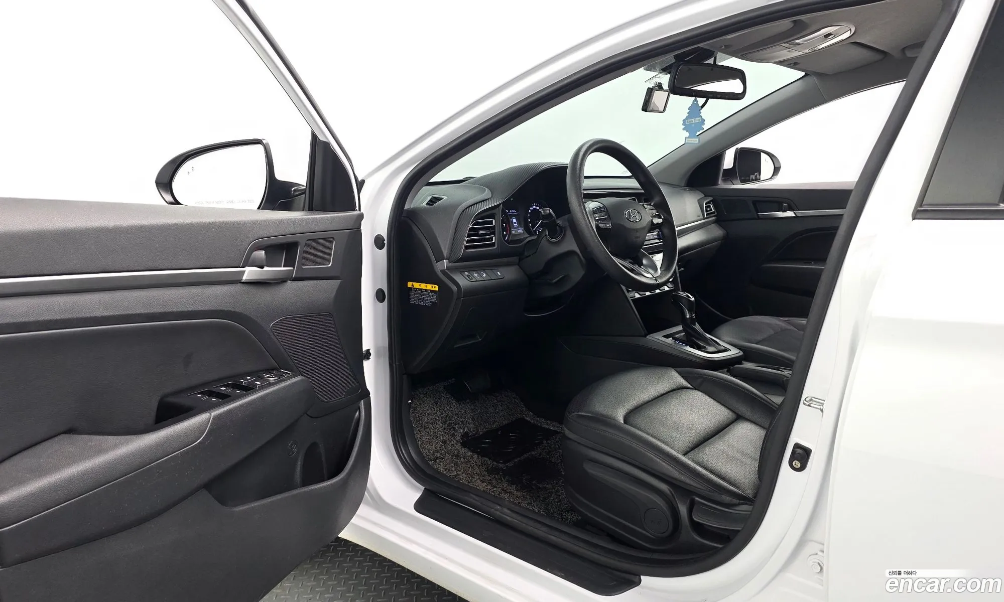 Hyundai Elantra AD 2019 — 2