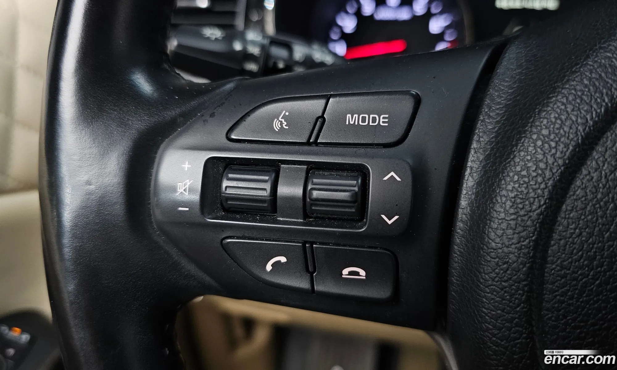 Kia Carnival 2020 — 28