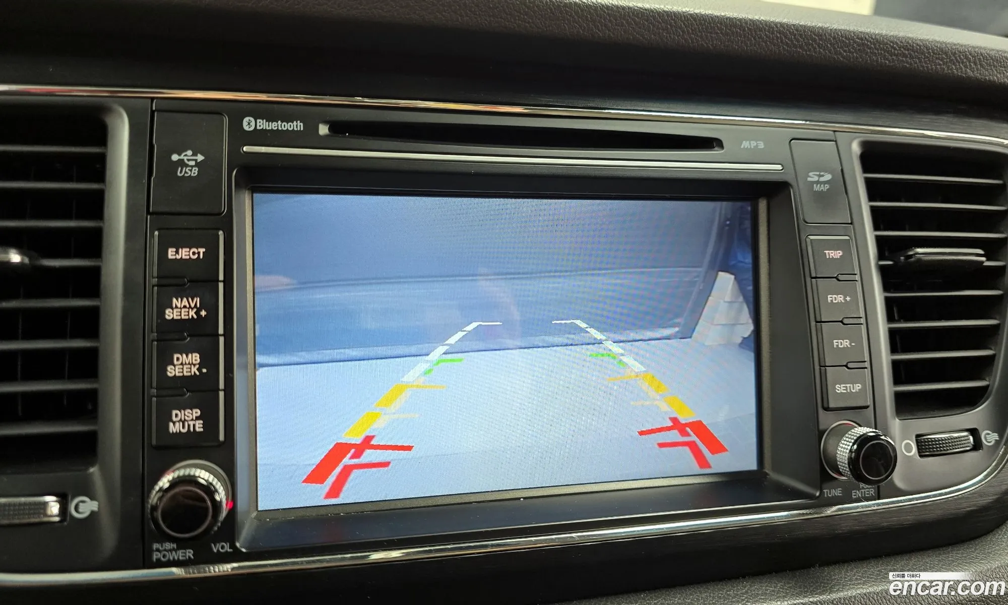 Kia Carnival 2015 — 10