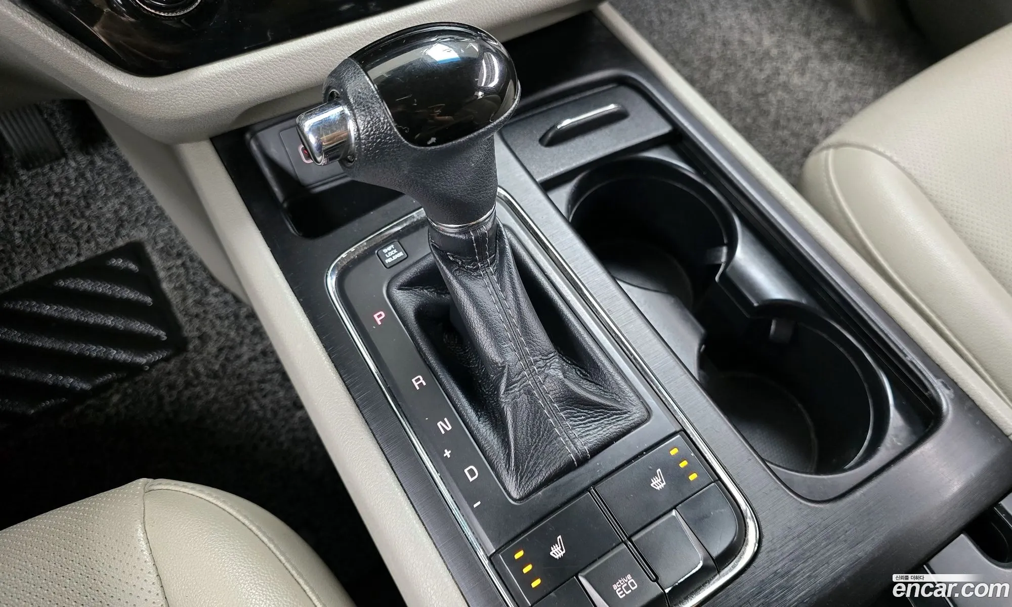 Kia Carnival 2015 — 2