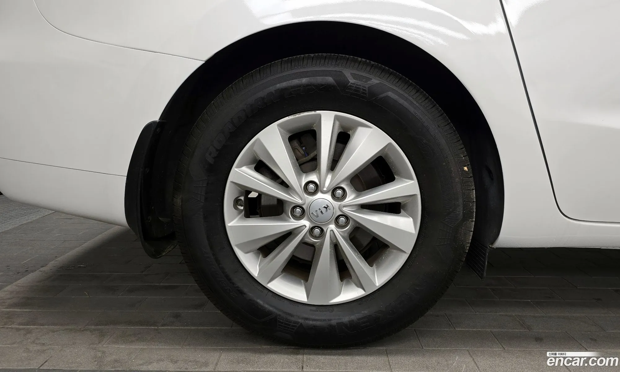 Kia Carnival 2015 — 3