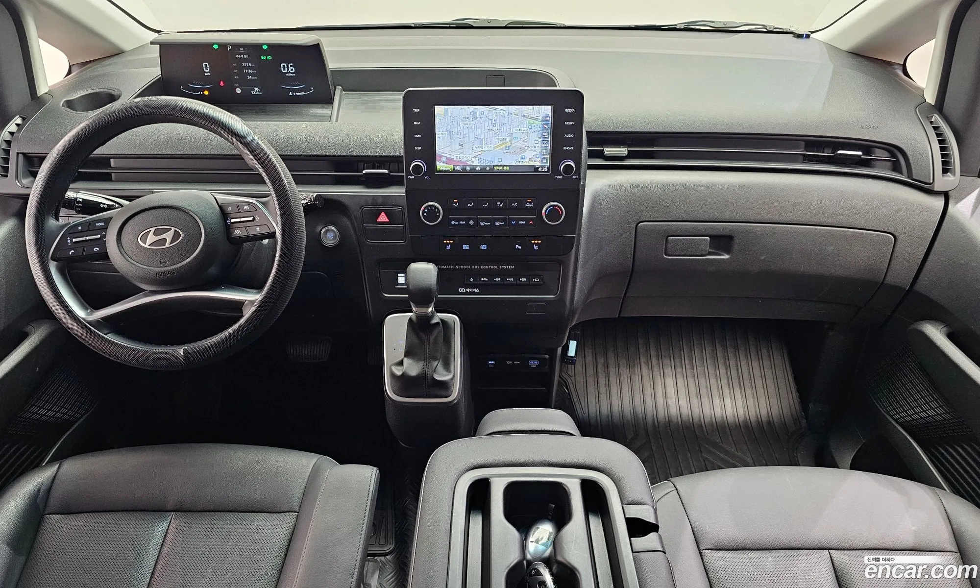 Hyundai Staria 2025 — 4