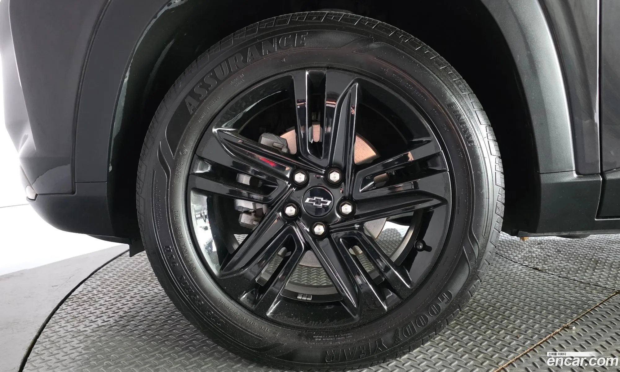 Chevrolet (GM Daewoo) Trax Crossover 2023 — 2