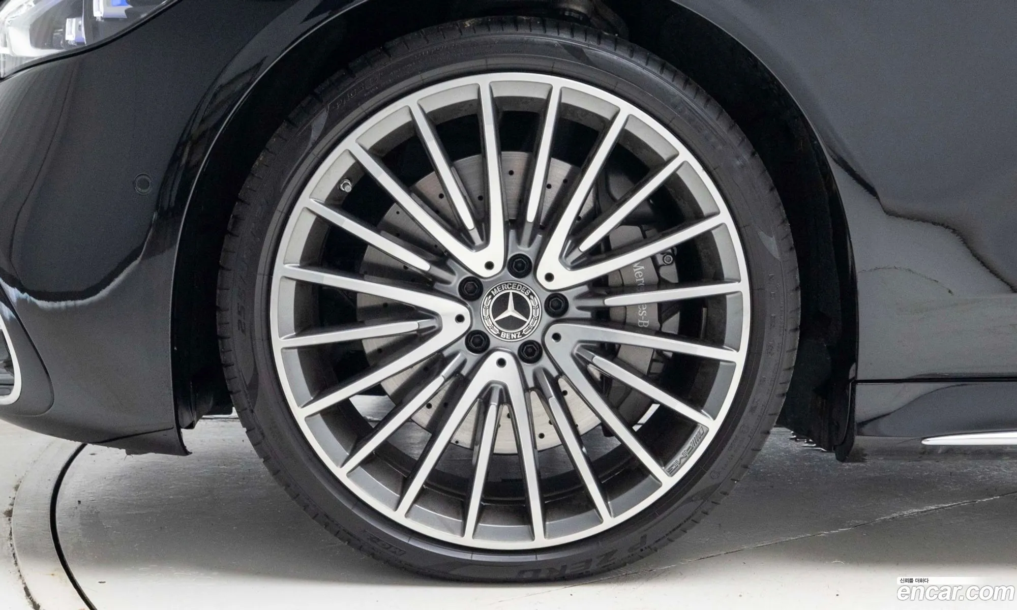 Mercedes-Benz S-Class W223 2025 — 10