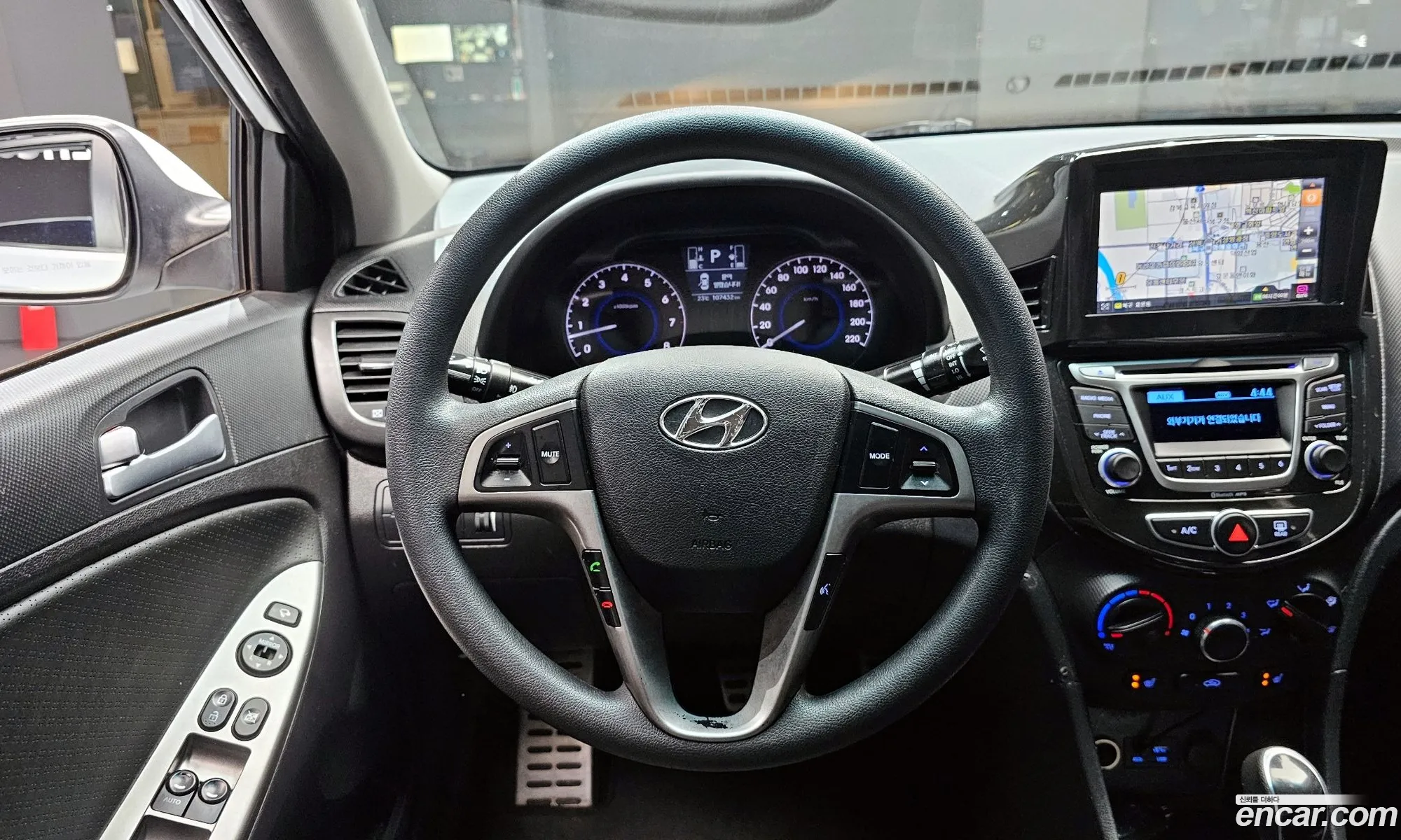 Hyundai Accent 2015 — 29