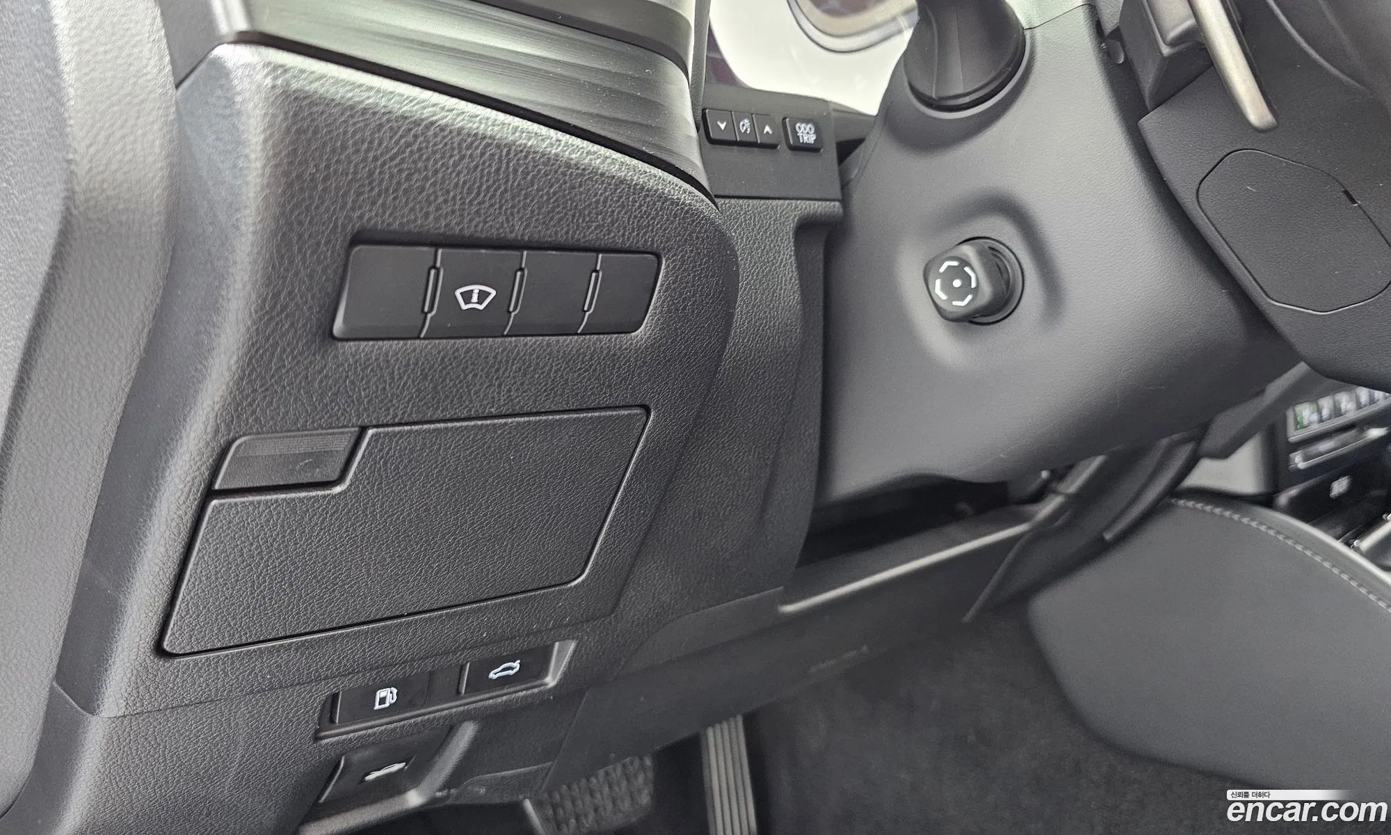 Lexus ES300h 7th Gen 2018 JTHB21B1XK2008305 — 31