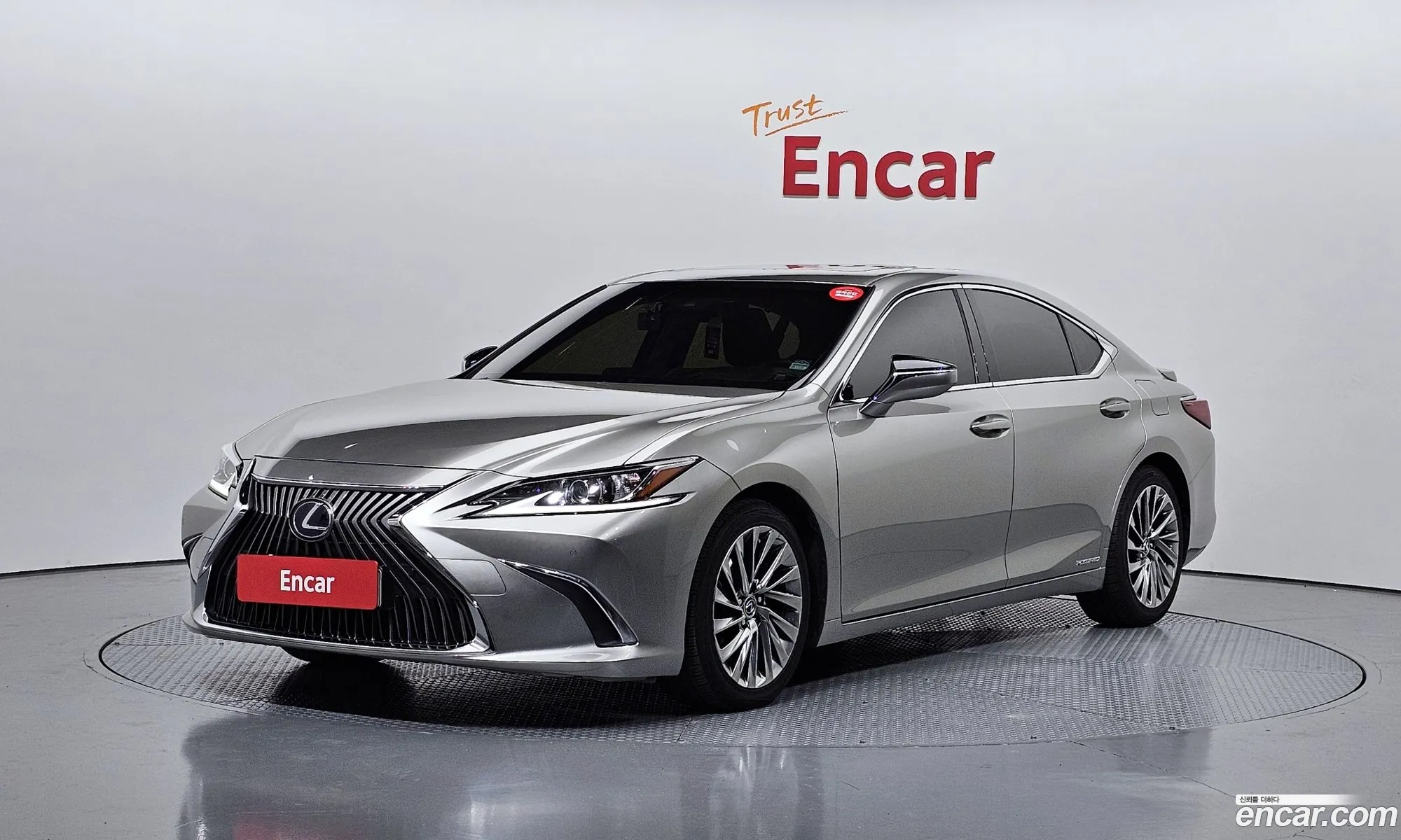 Lexus ES300h 7th Gen 2018 JTHB21B1XK2008305 — 29