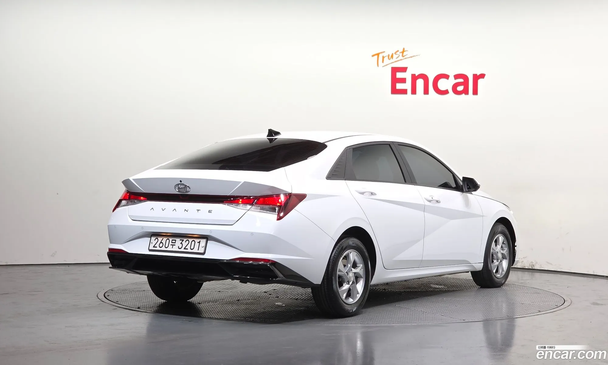 Hyundai Elantra 2021 — 5