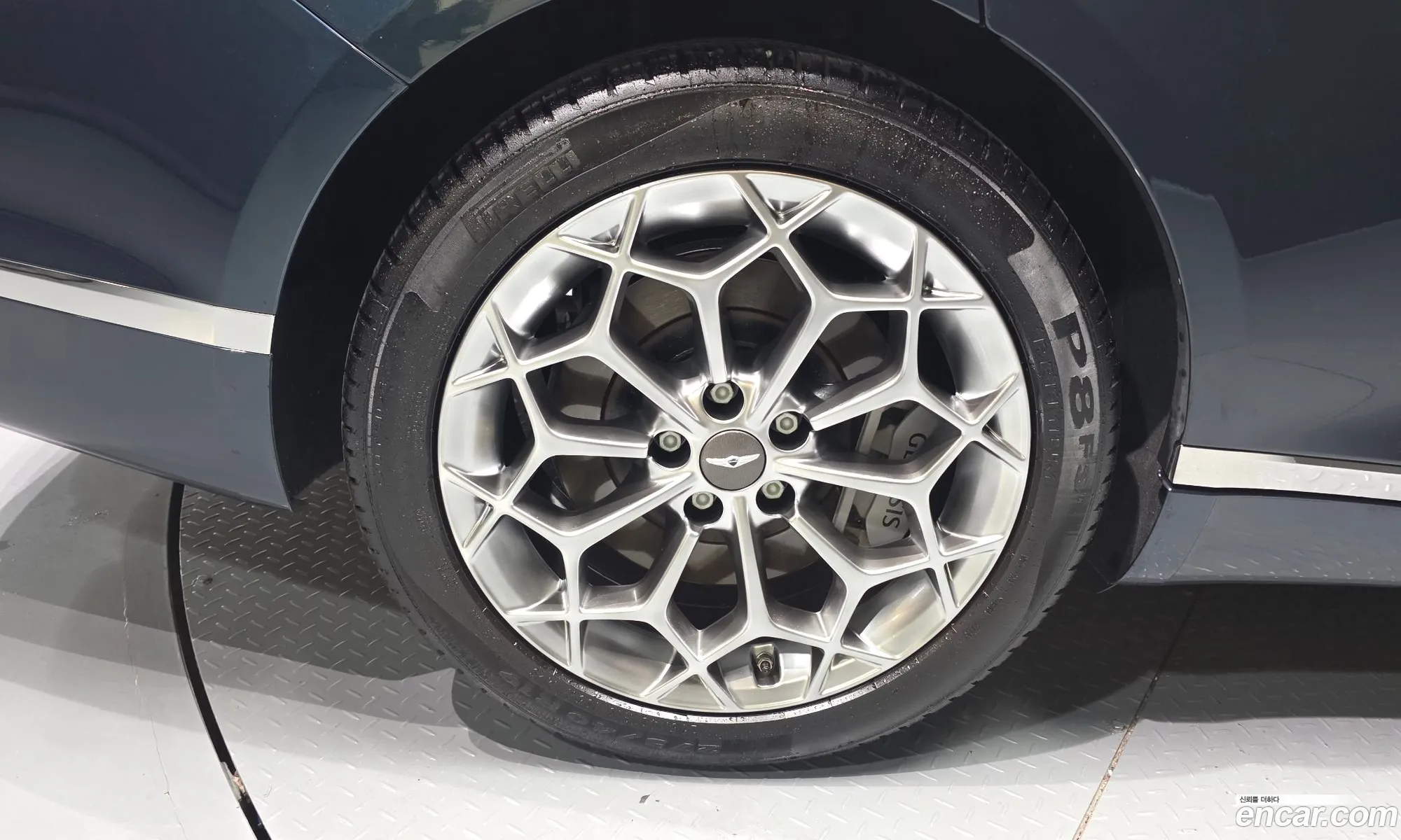 Genesis G80 2023 — 18