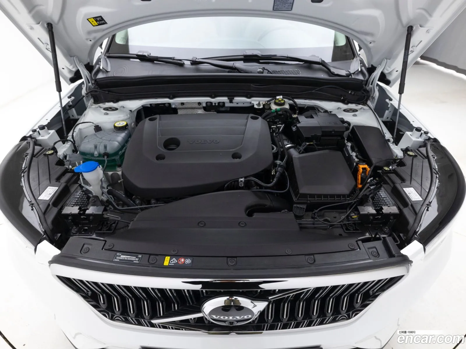 Volvo XC40 2026 — 10