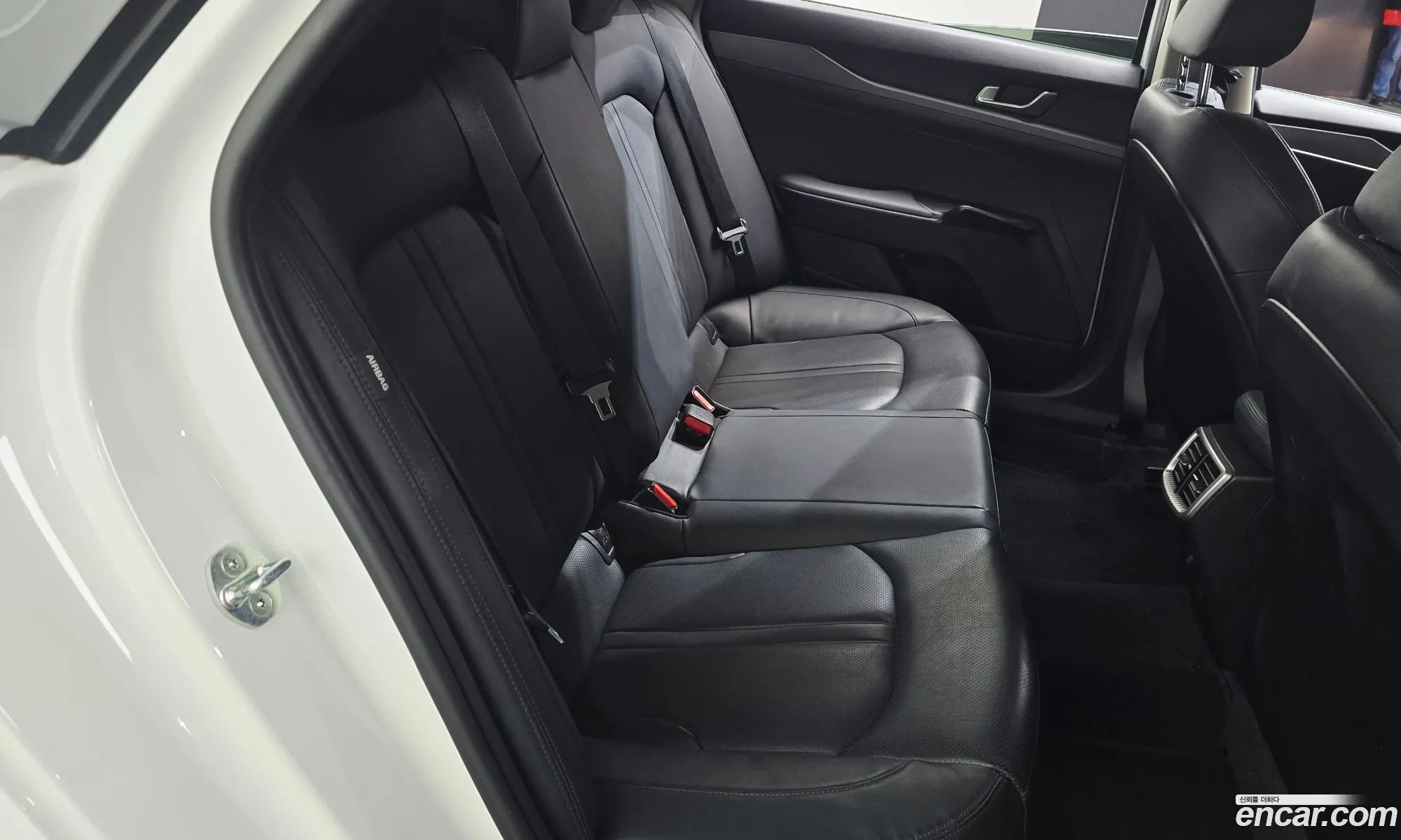 Kia K5 2022 — 4