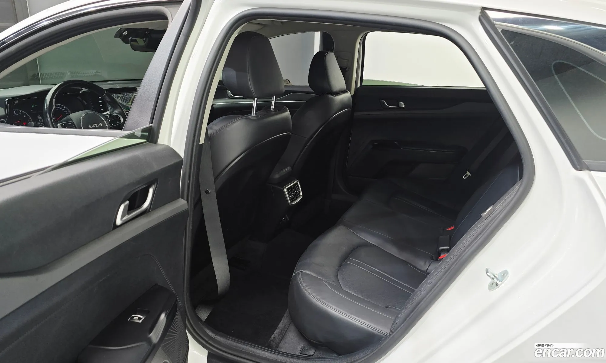Kia K5 2022 — 9