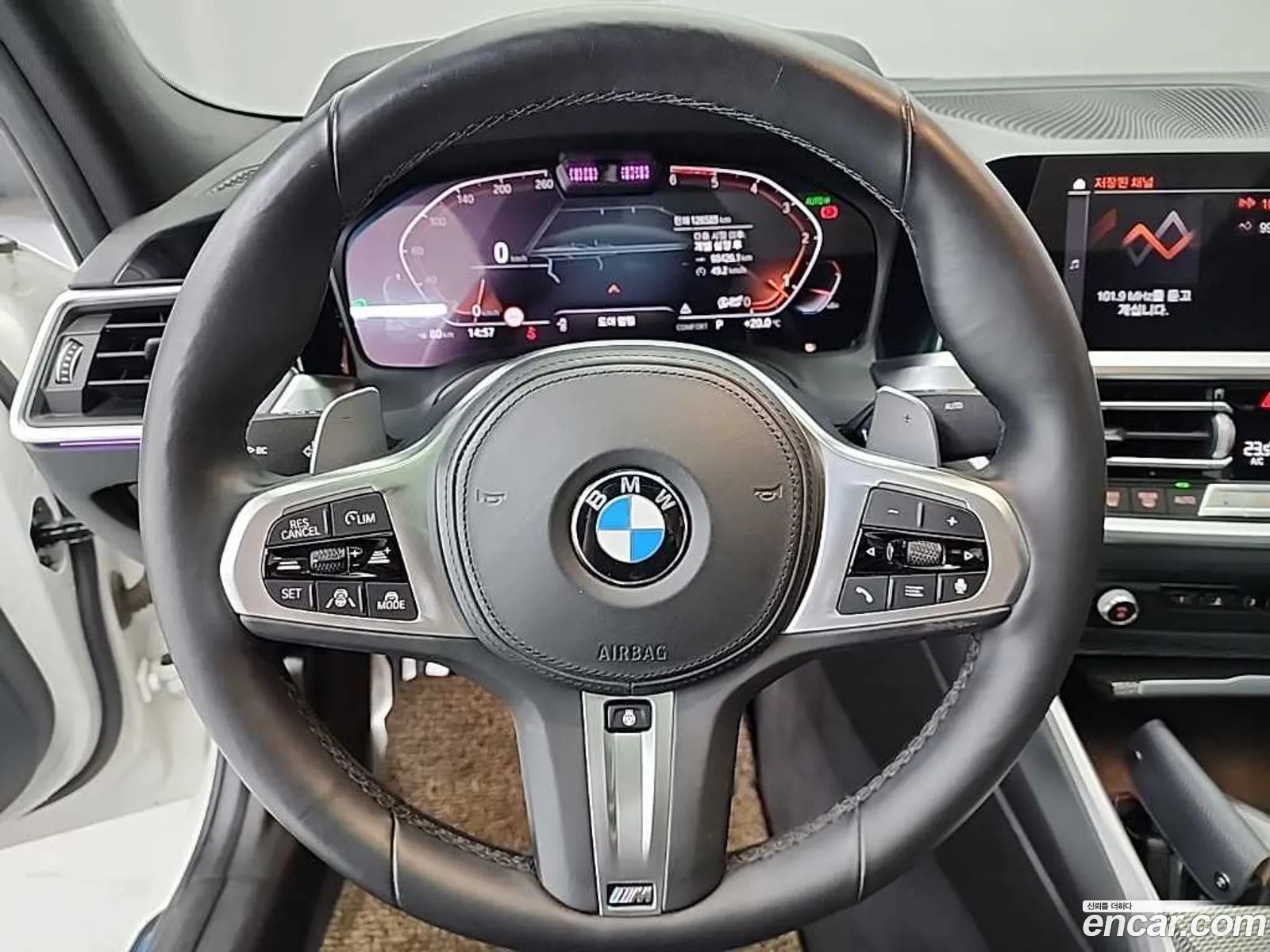 BMW 3 Series 2020 — 16