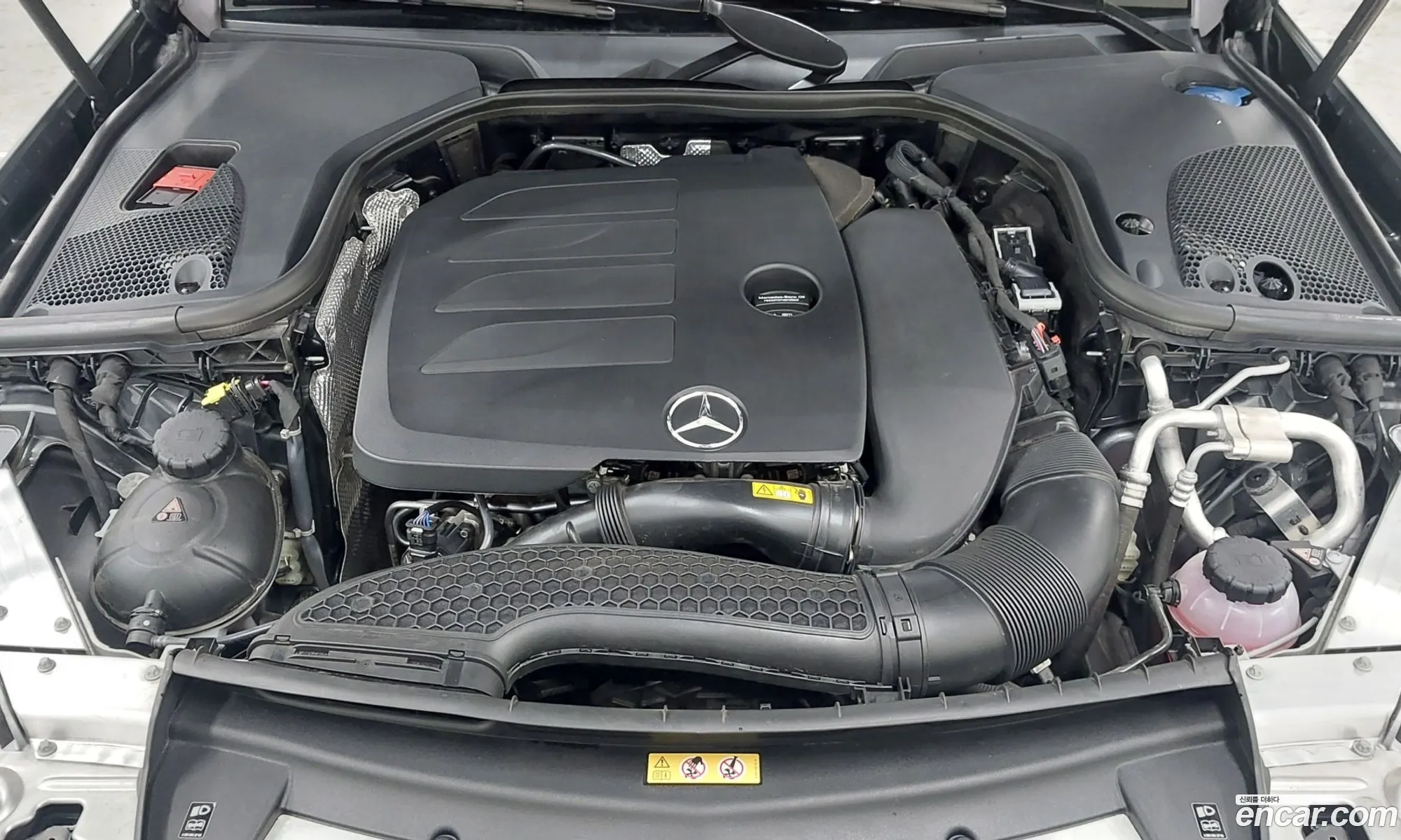 Mercedes-Benz E-Class W213 2022 — 18