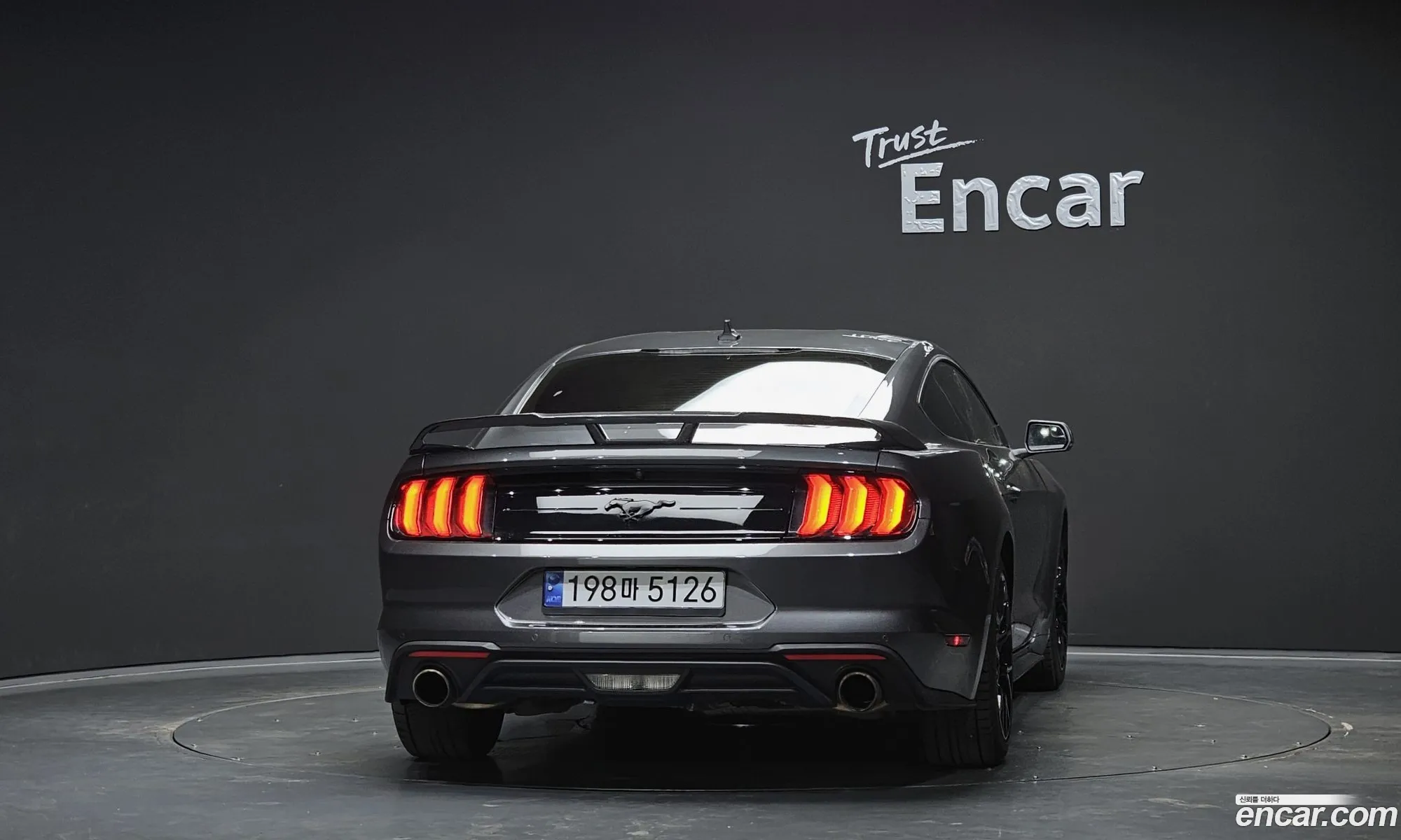 Ford Mustang 2020 — 27