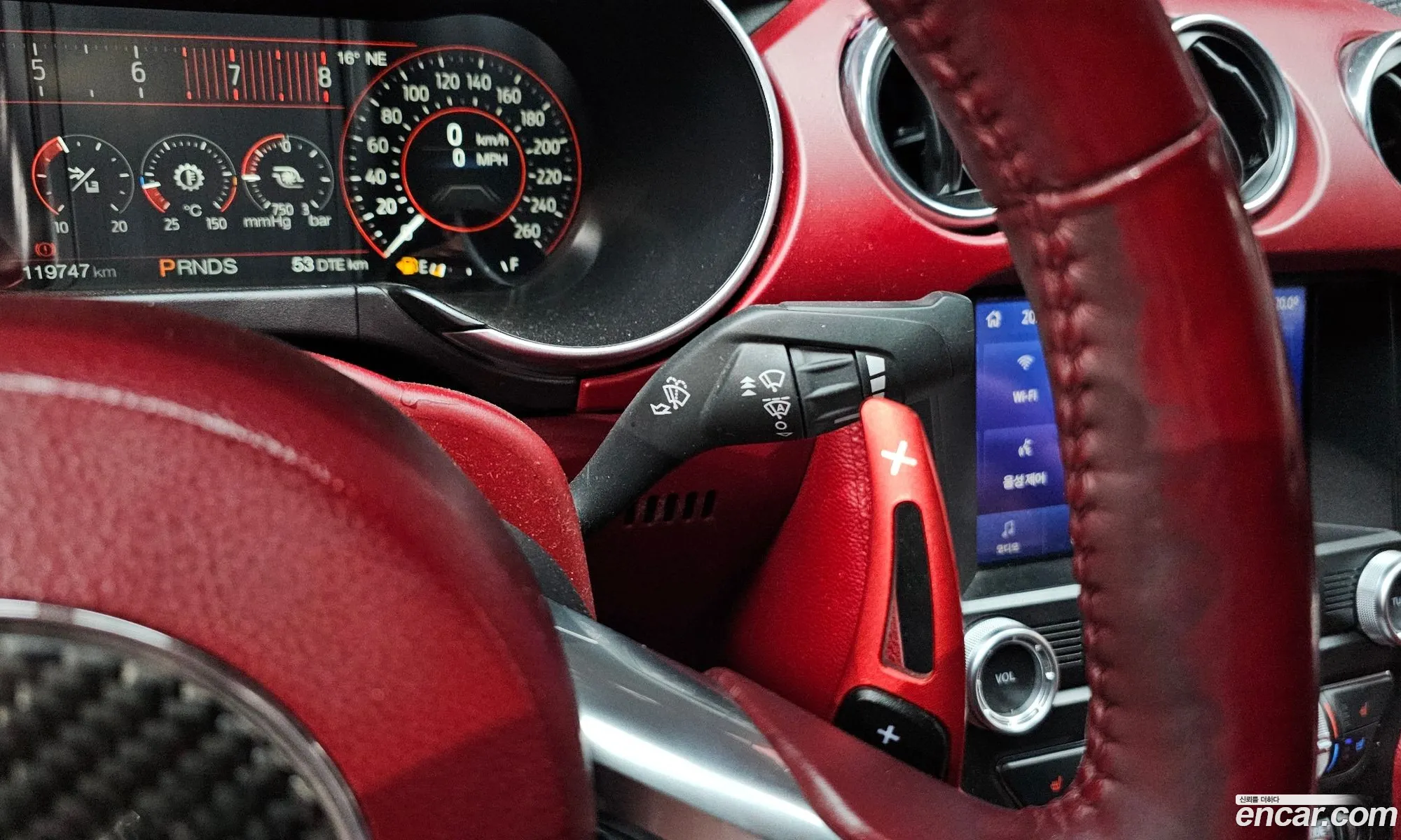 Ford Mustang 2020 — 19