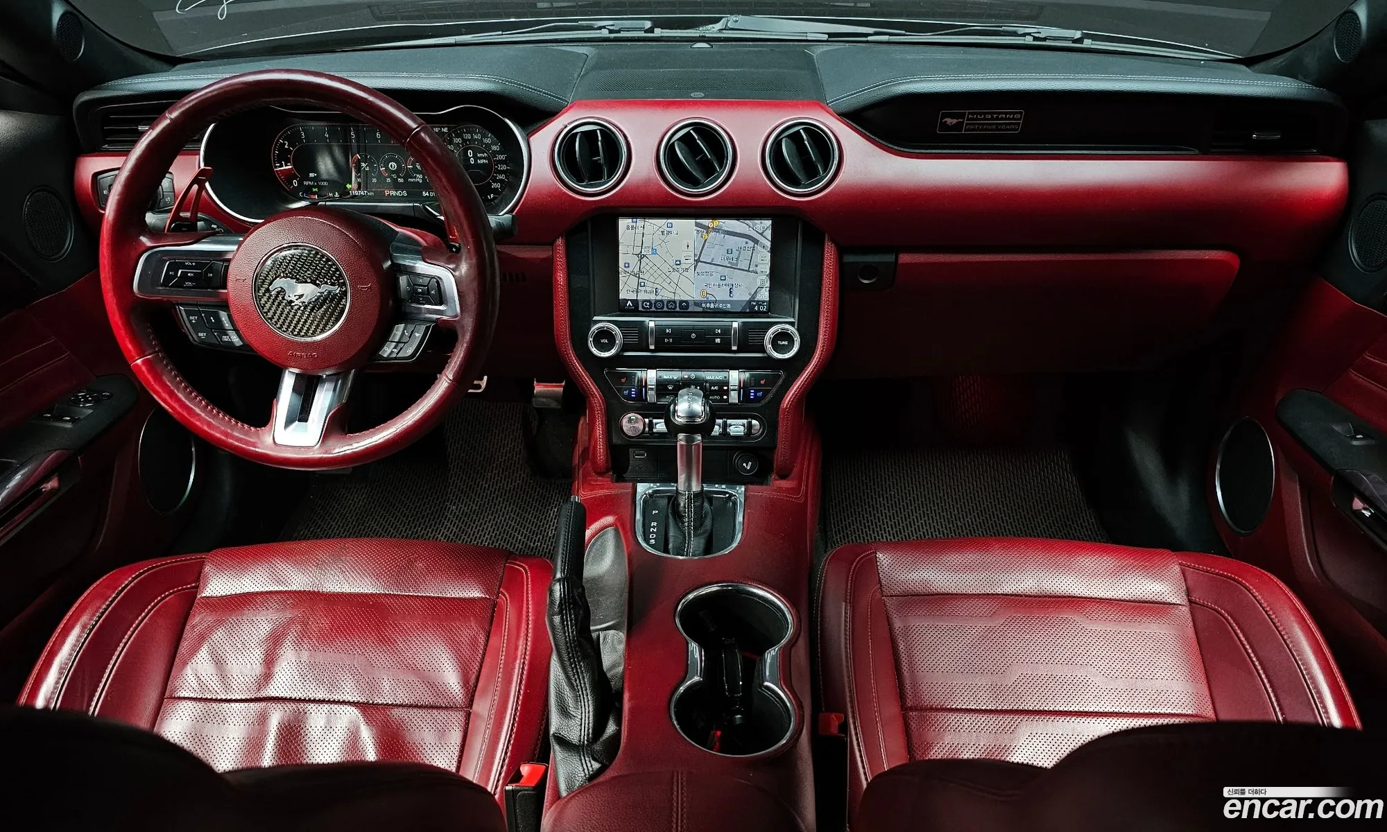 Ford Mustang 2020 — 10