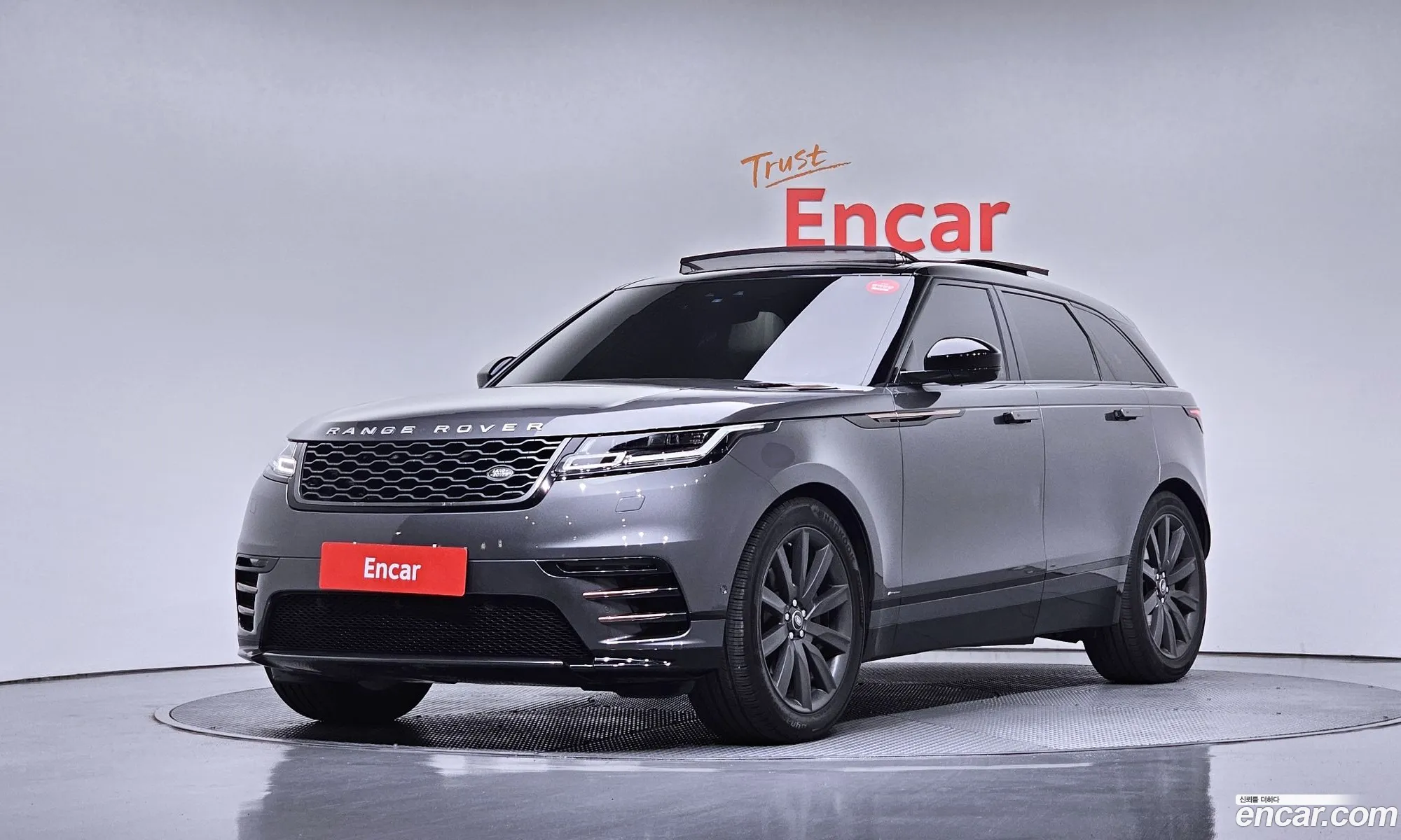 Land Rover Range Rover Velar 2017 — 25