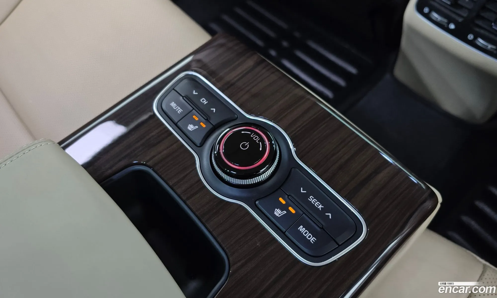Kia K7 2015 — 14