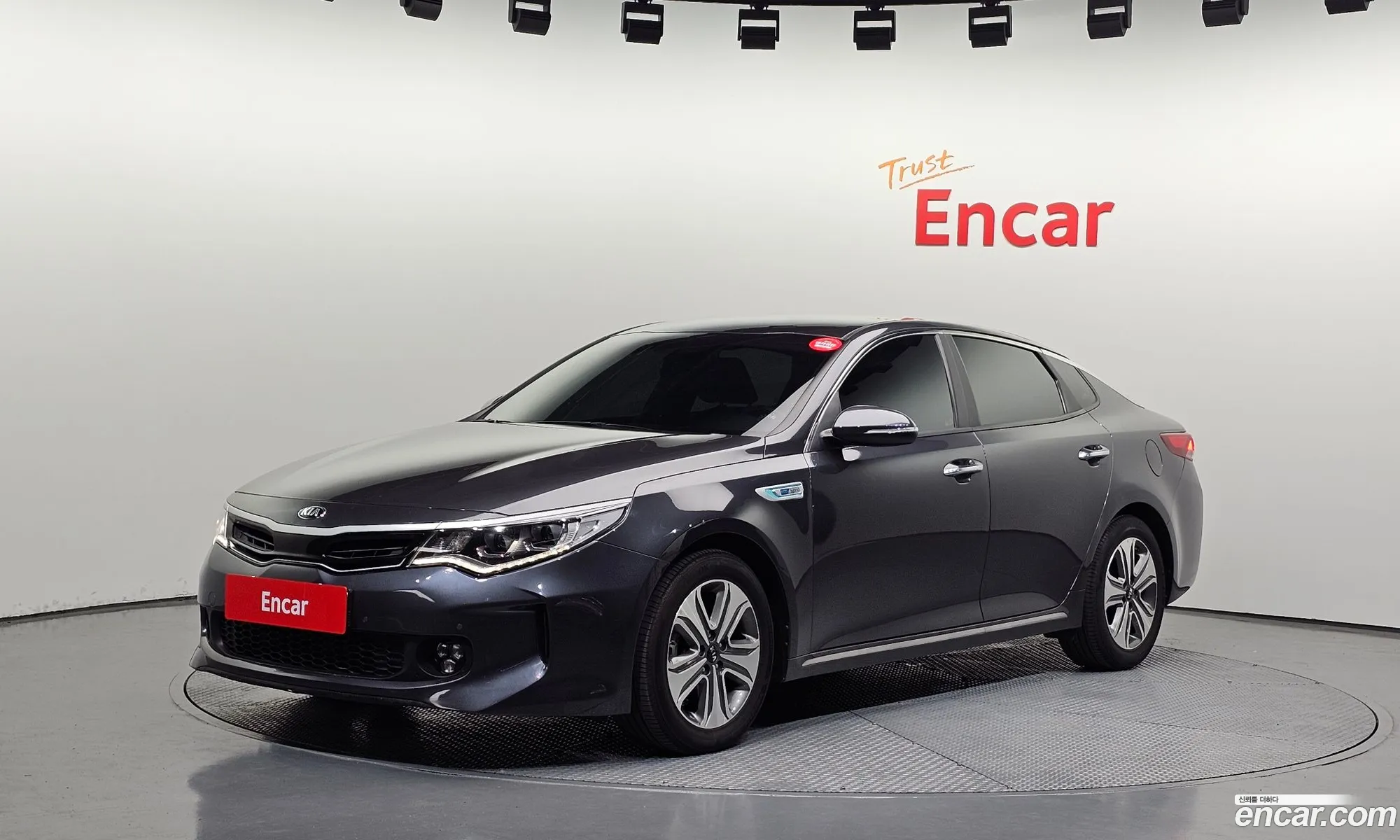 Kia K5 Hybrid 2016 — 4