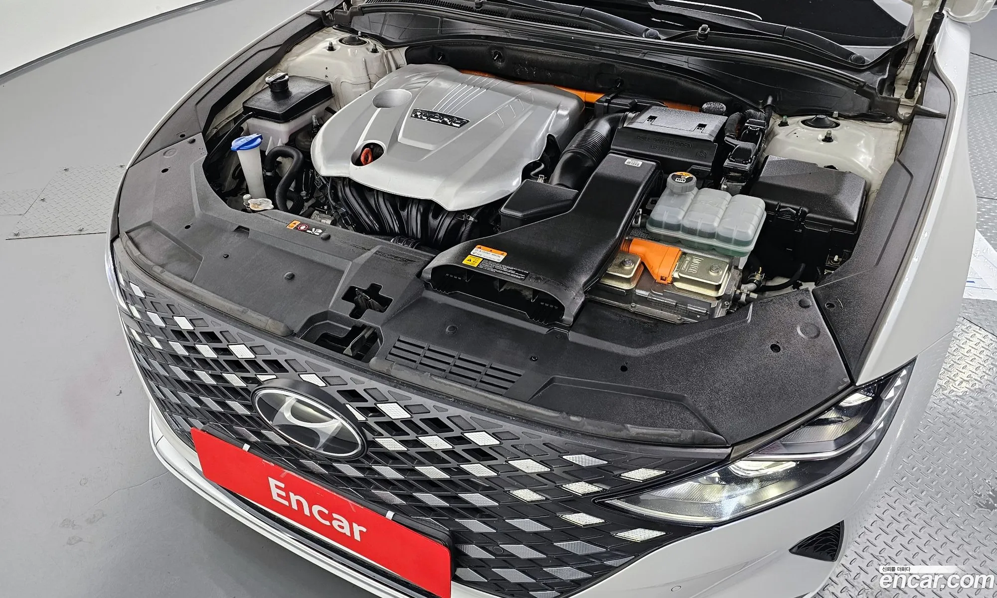 Hyundai Grandeur IG Hybrid 2020 — 4