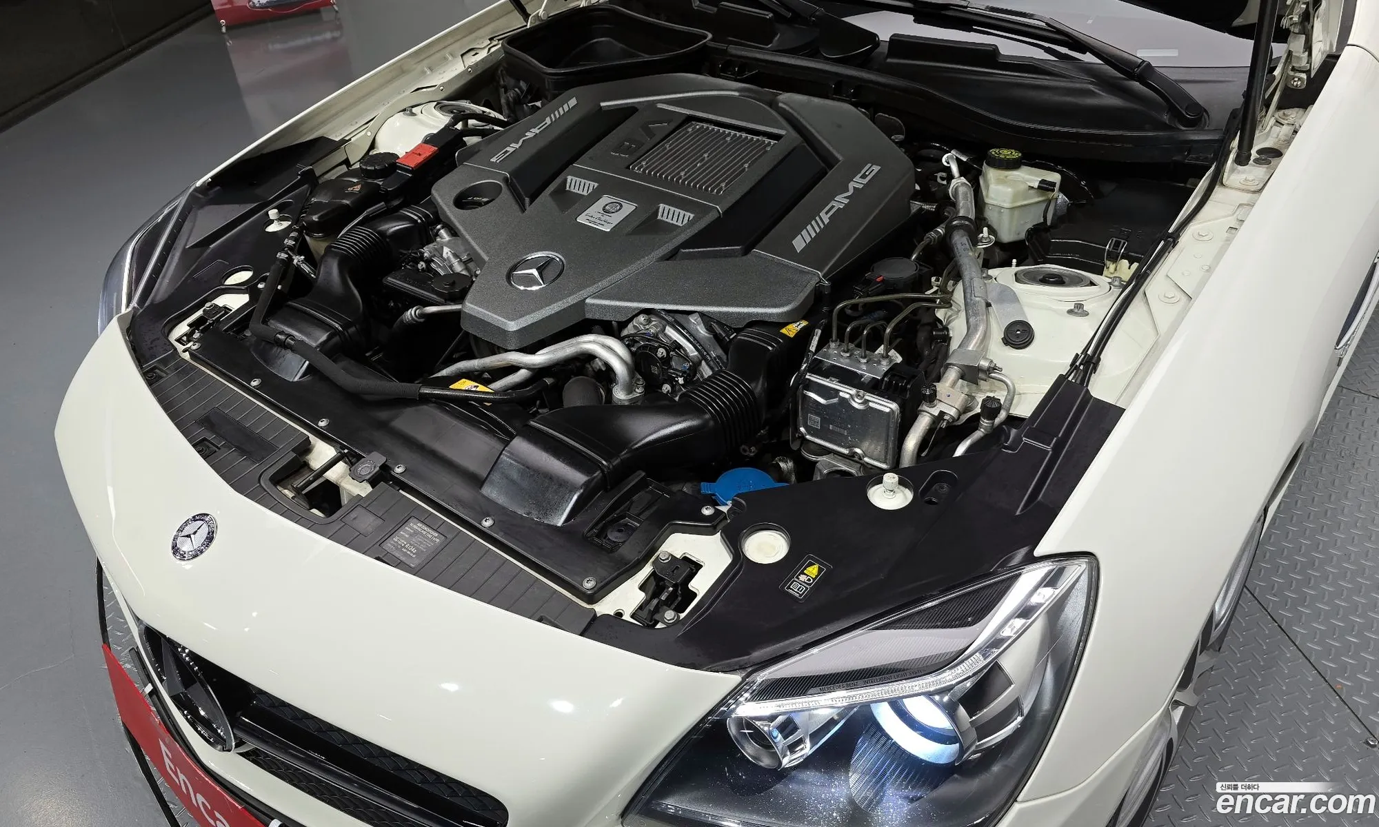 Mercedes-Benz SLK-Class 2012 WDDPK7FA7CF044618 — 3