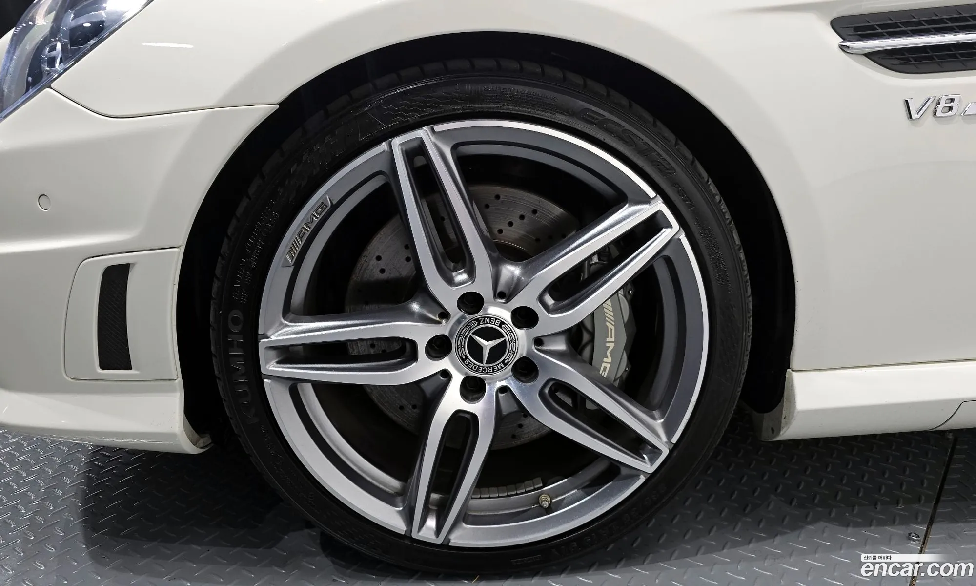 Mercedes-Benz SLK-Class 2012 WDDPK7FA7CF044618 — 16