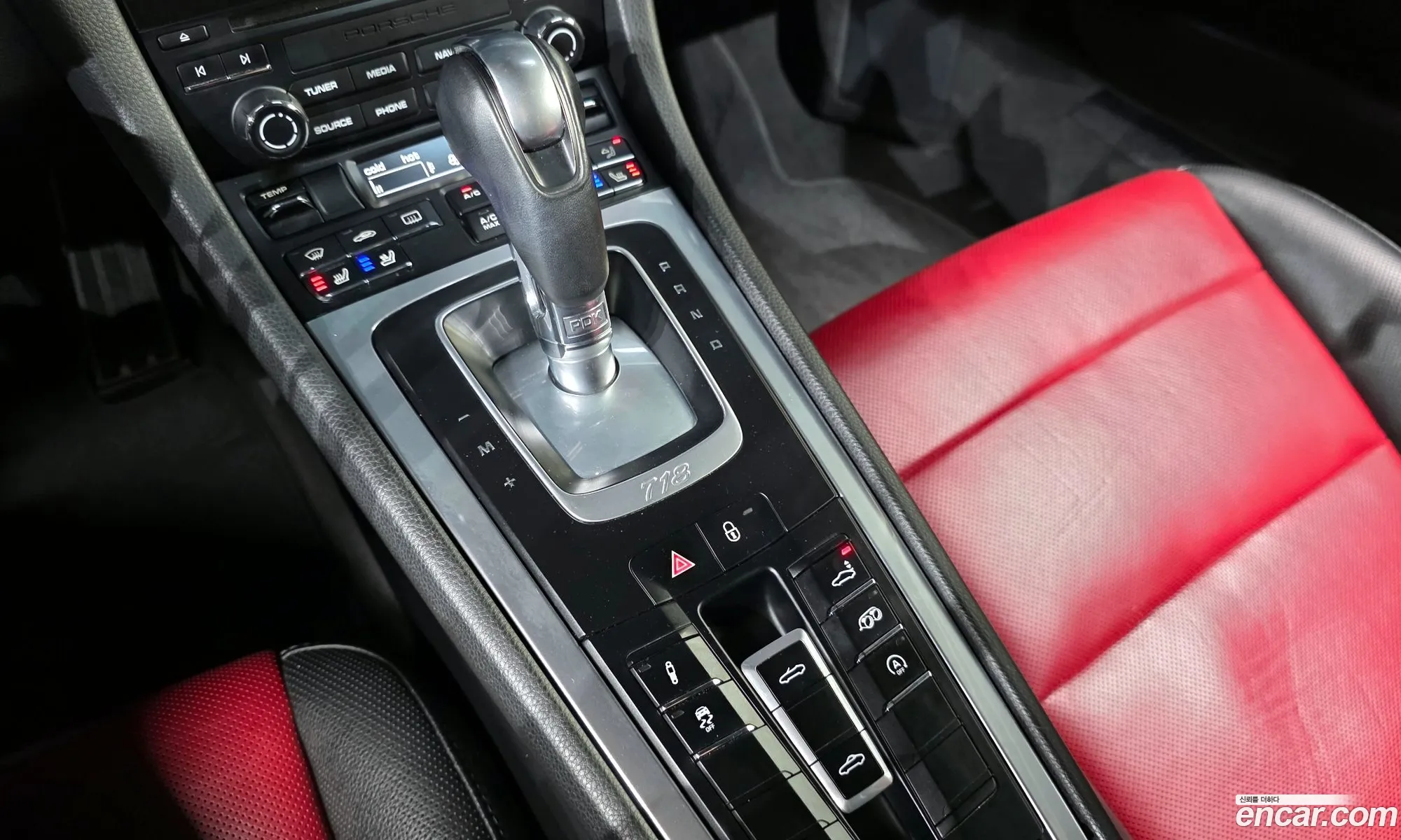 Porsche 718 Boxster 2016 WP0CB2984HS240373 — 19