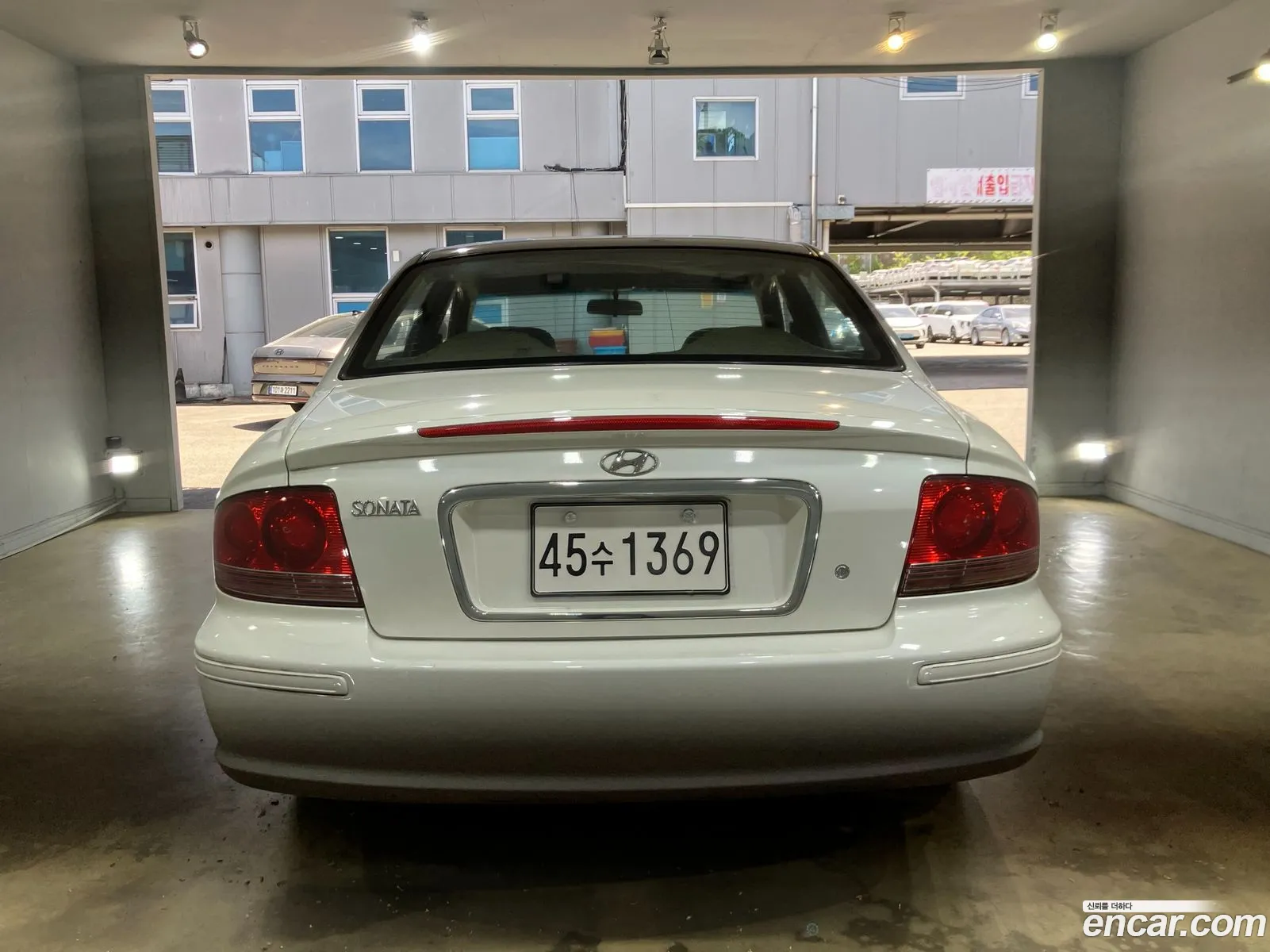 Hyundai EF Sonata