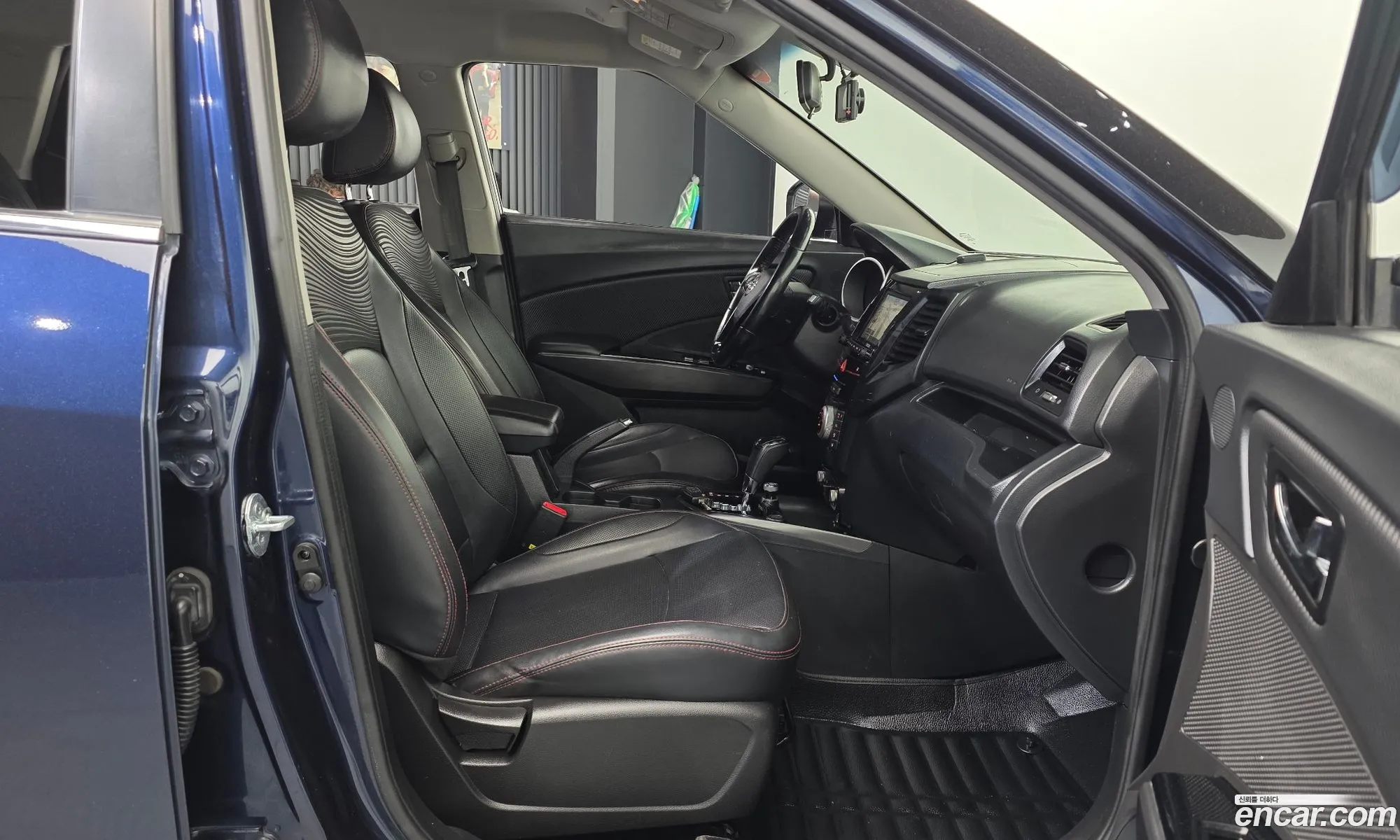 KG Mobility (SsangYong) Tivoli Air 2017 — 28