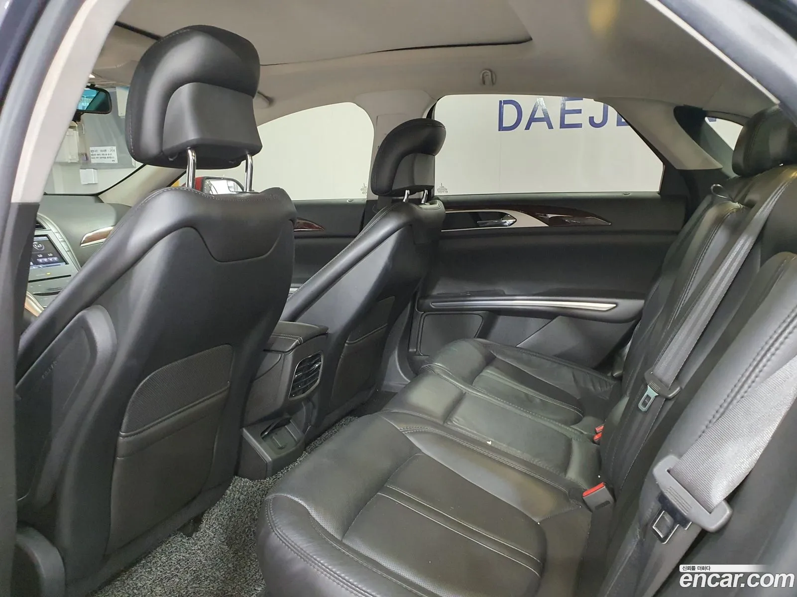 Lincoln MKZ 2014 — 19