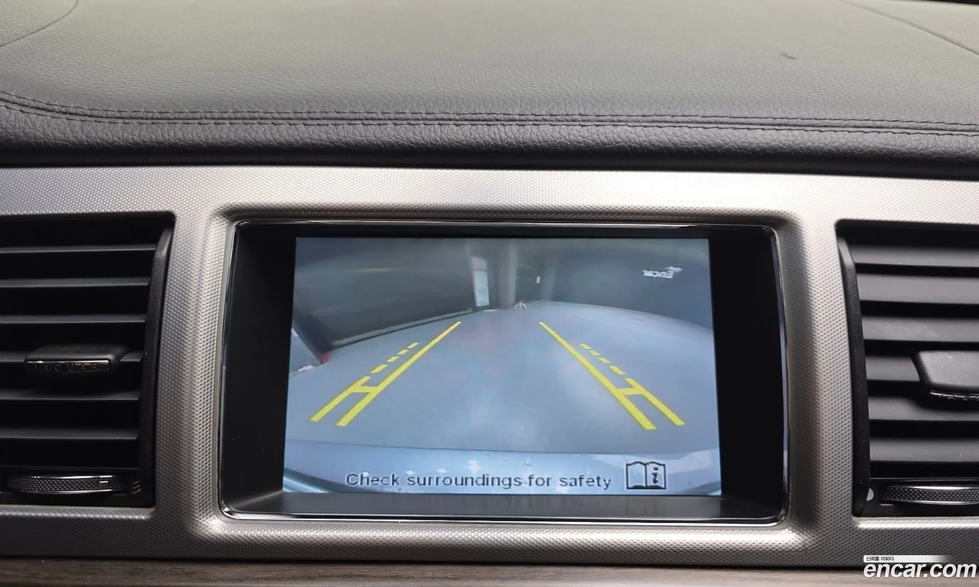 Jaguar XF 2013 SAJAA05S1DPS88797 — 18