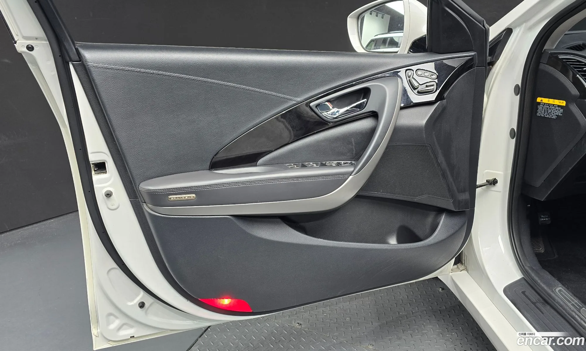 Hyundai Grandeur HG 2013 — 3