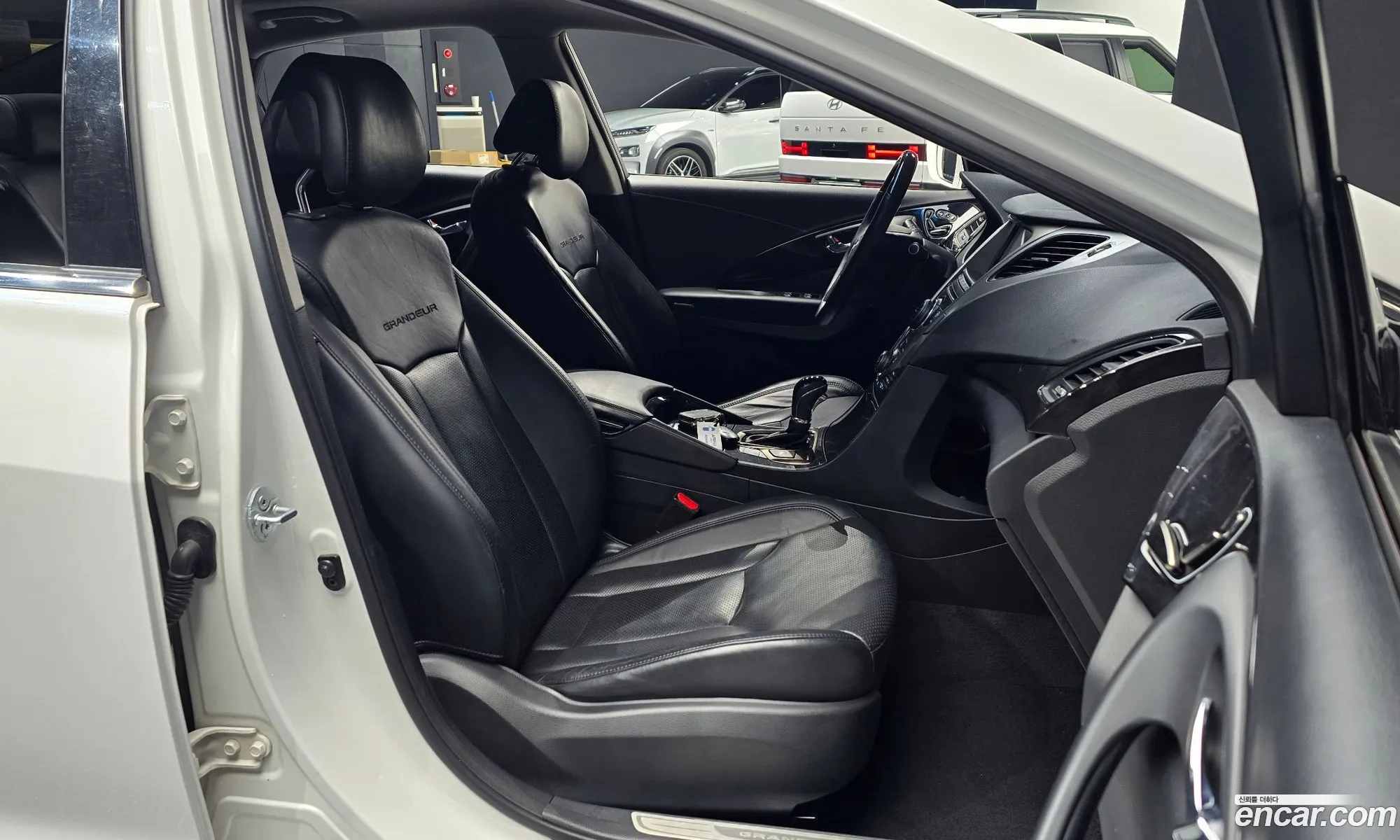 Hyundai Grandeur HG 2013 — 19