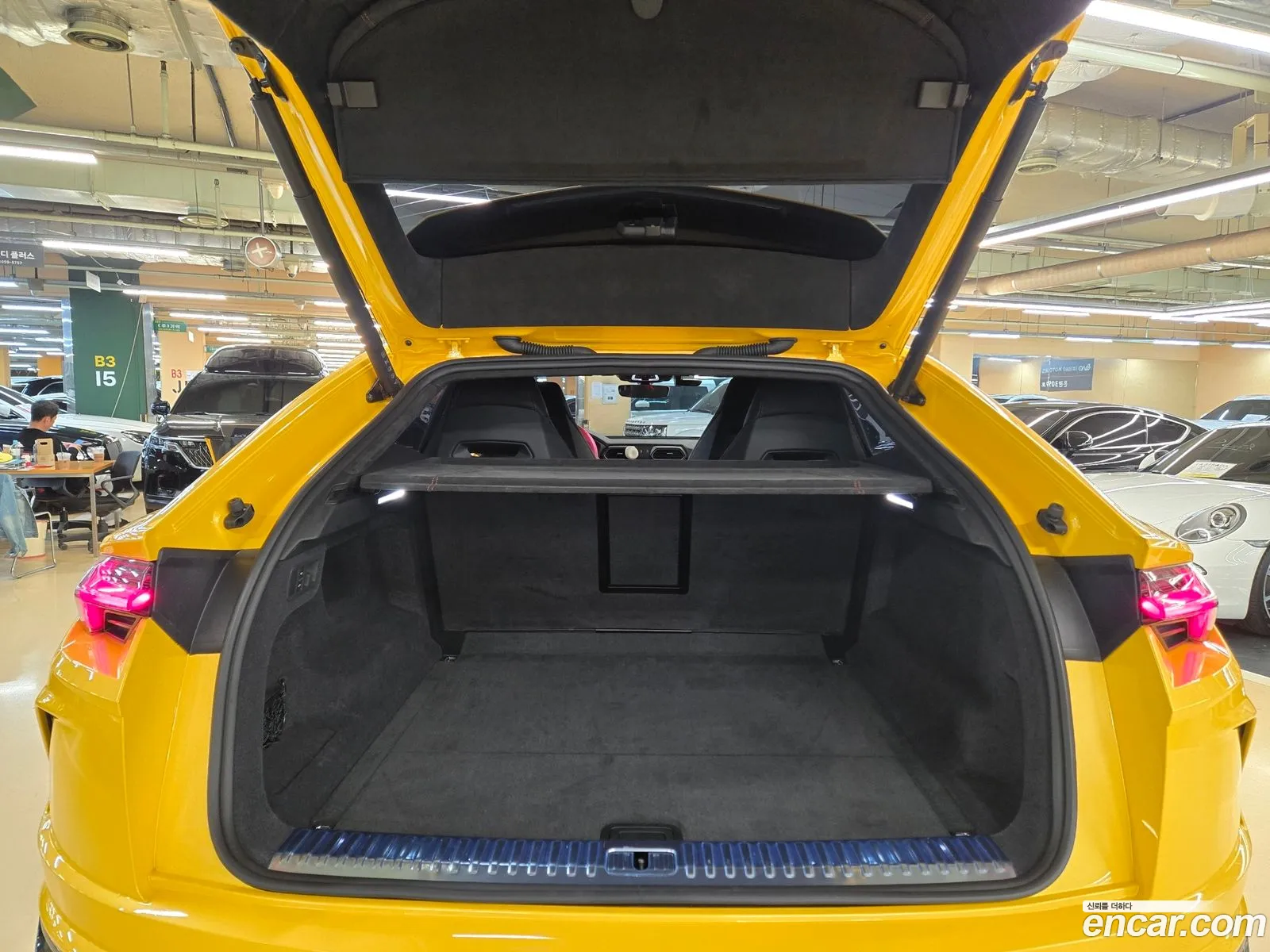 Lamborghini Urus 2022 — 8