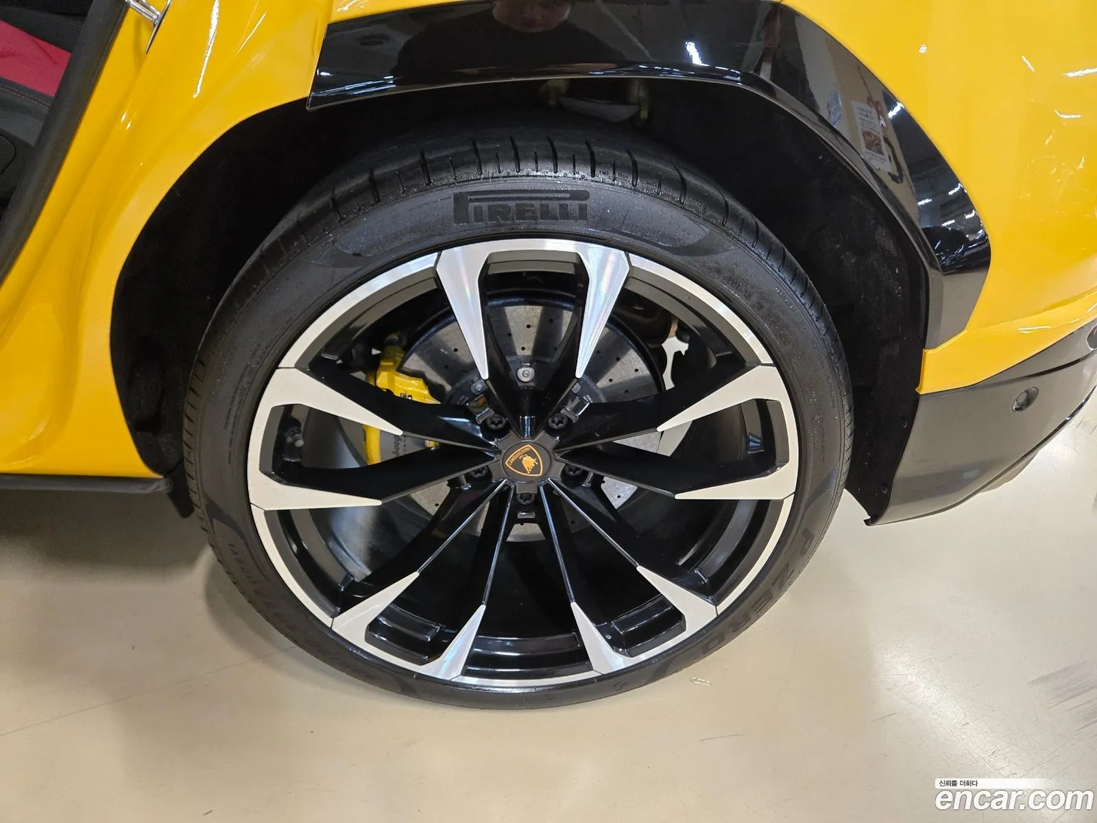 Lamborghini Urus 2022 — 13