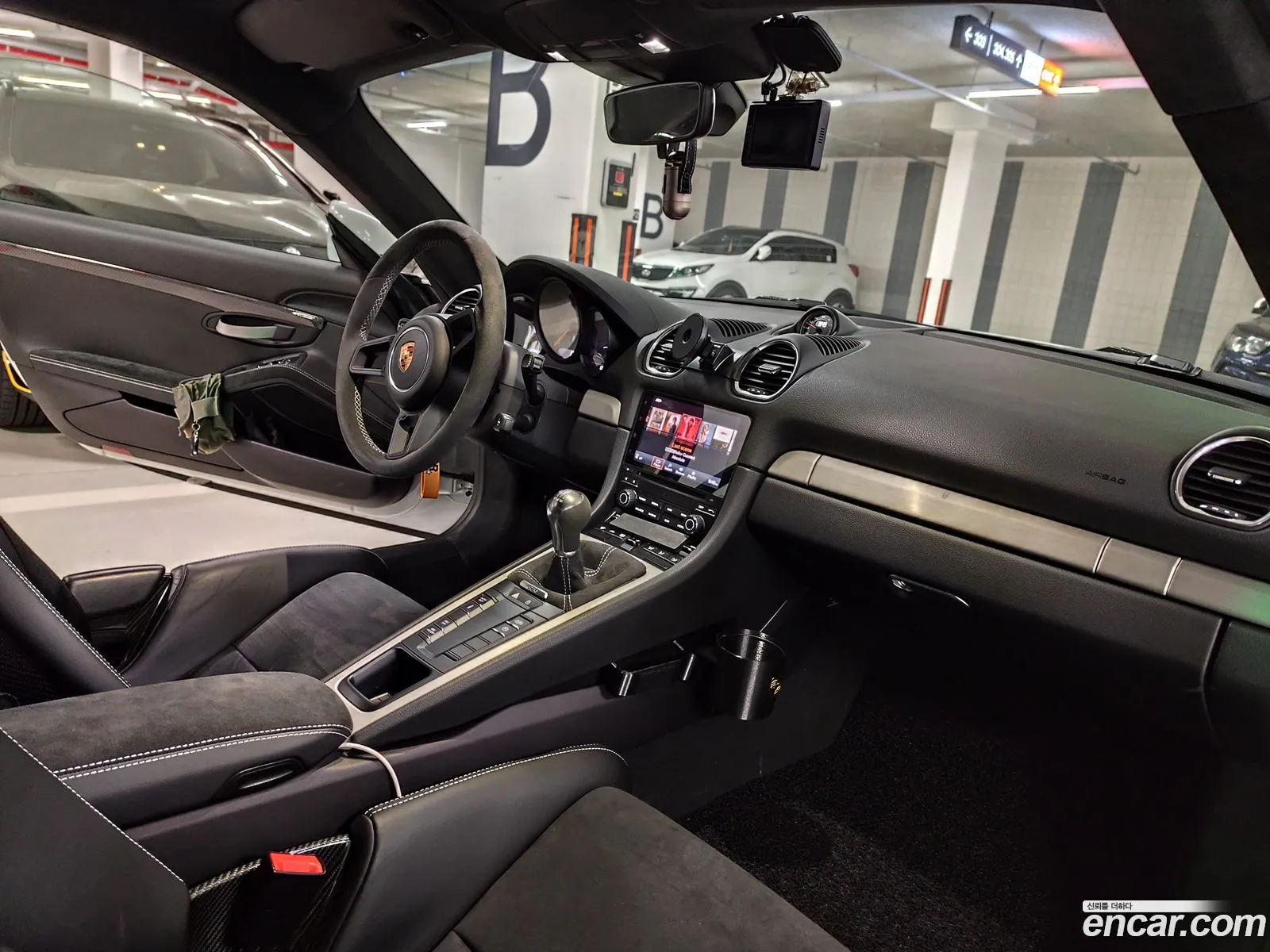 Porsche 718 Cayman 2020 — 8