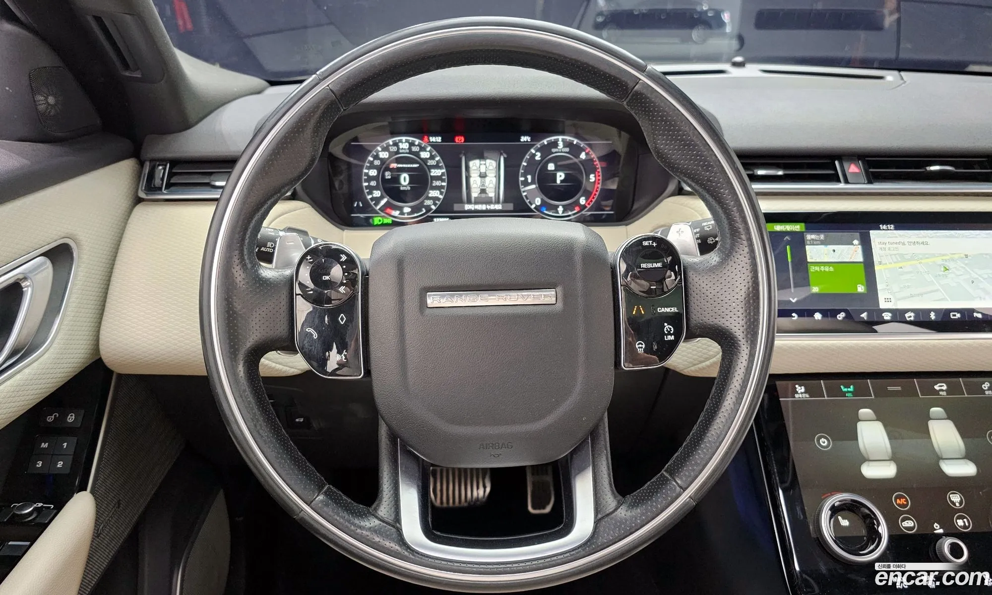 Land Rover Range Rover Velar 2017 — 24