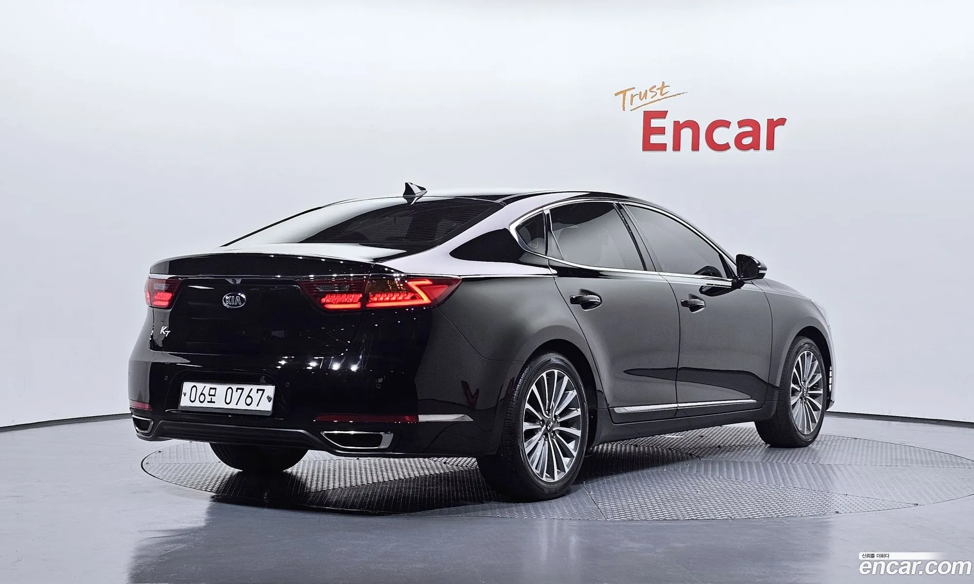 Kia K7 2016 KNALA418BGA011993 — 4